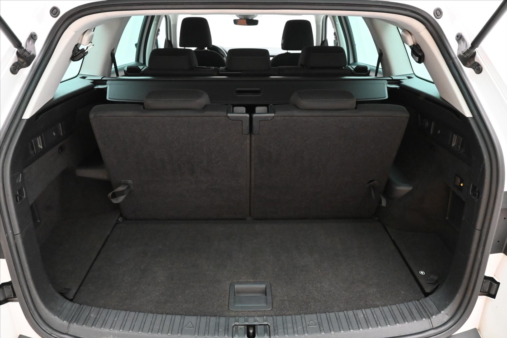 Hlavní fotografie vozu Škoda Kodiaq 2,0 TDI 110kW DSG 4x4 TAŽNÉ Záruka až 5 let (10)