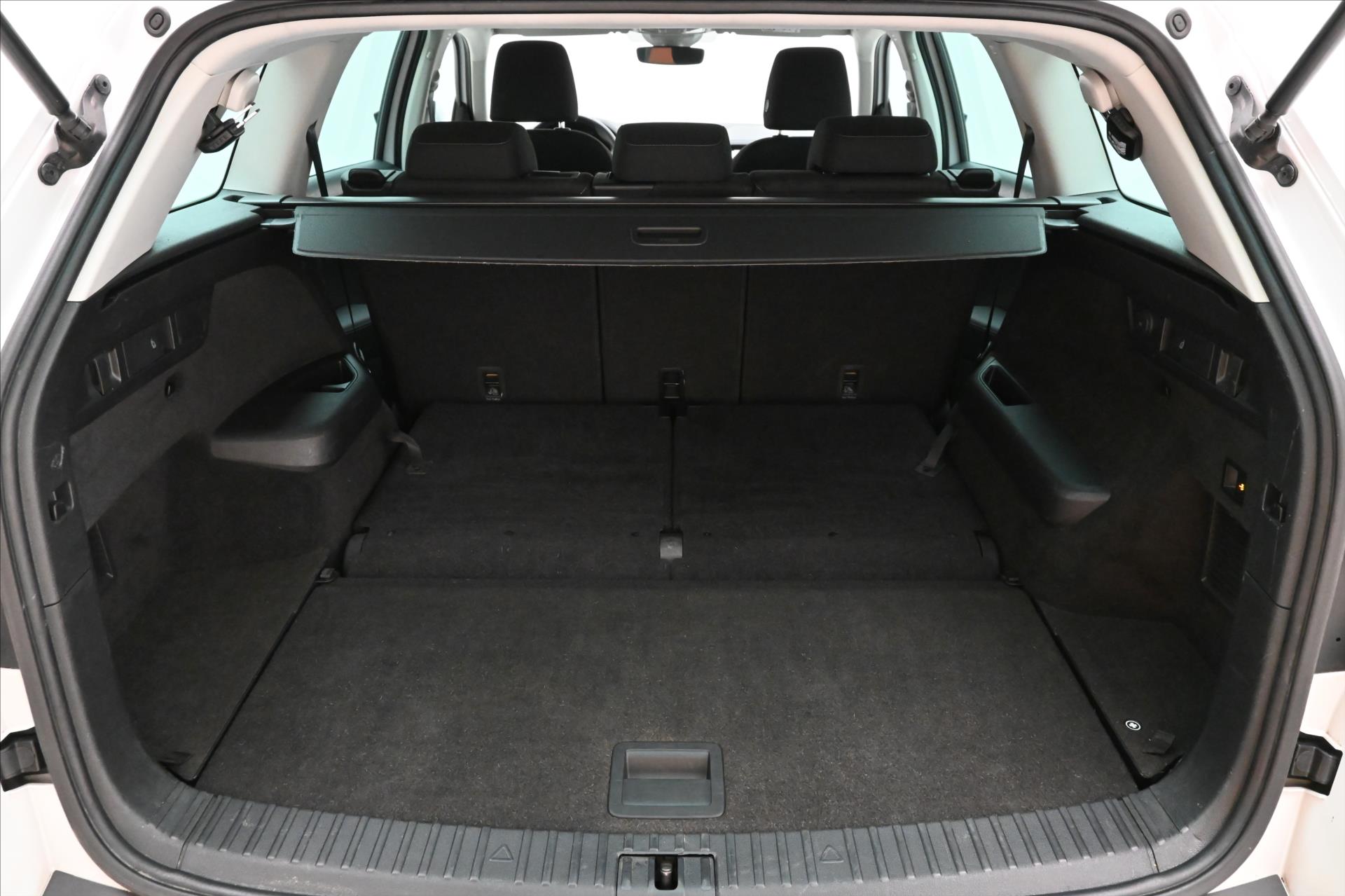 Hlavní fotografie vozu Škoda Kodiaq 2,0 TDI 110kW DSG 4x4 TAŽNÉ Záruka až 5 let (11)
