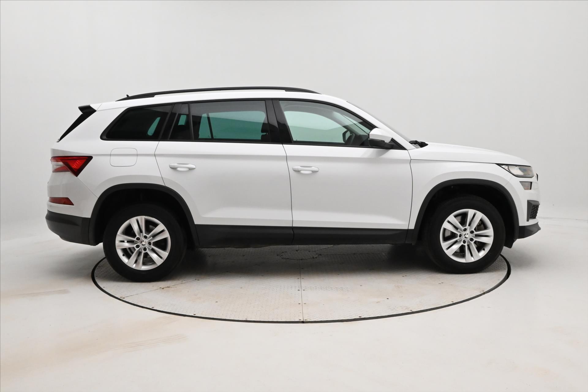 Hlavní fotografie vozu Škoda Kodiaq 2,0 TDI 110kW DSG 4x4 TAŽNÉ Záruka až 5 let (4)