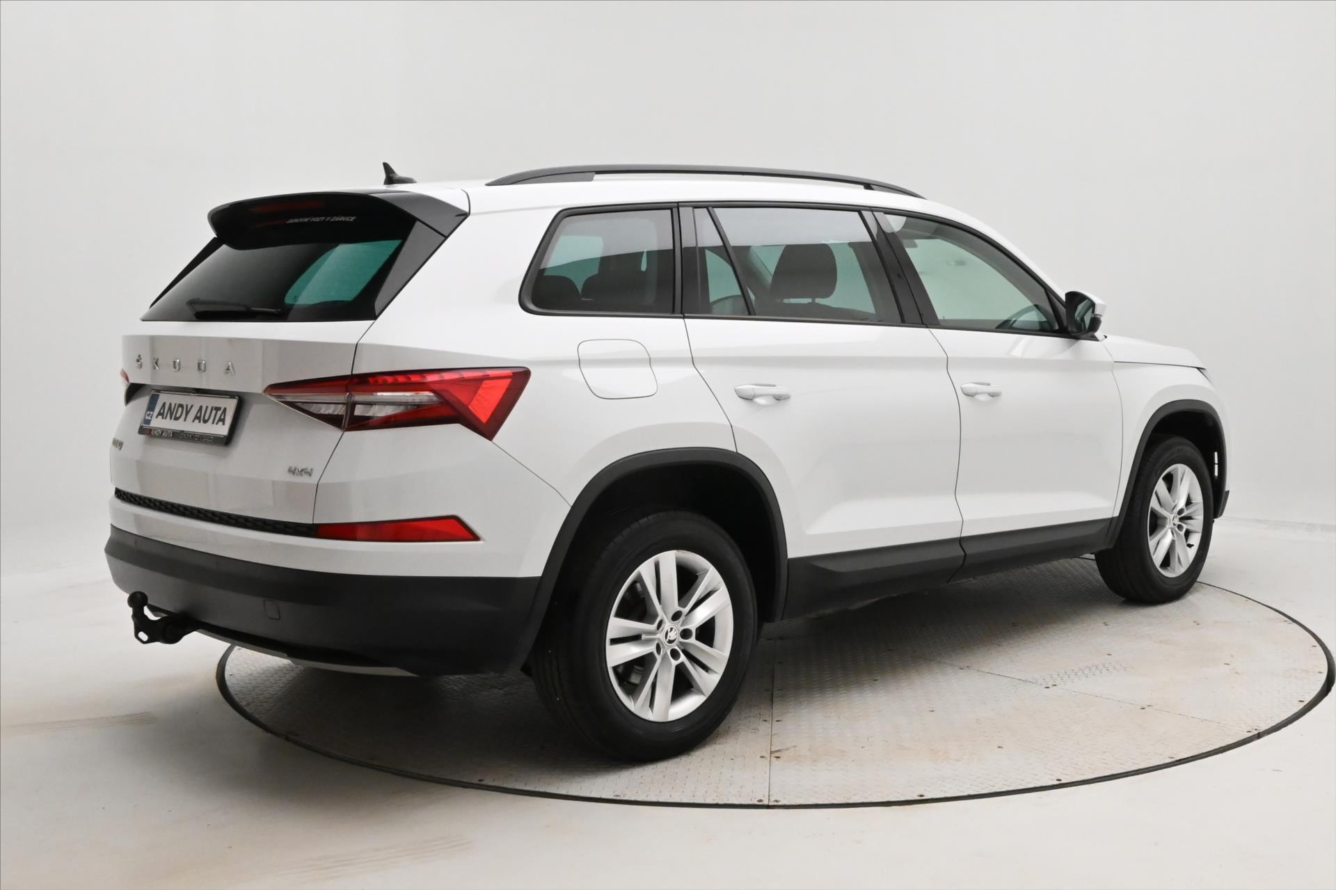 Hlavní fotografie vozu Škoda Kodiaq 2,0 TDI 110kW DSG 4x4 TAŽNÉ Záruka až 5 let (5)