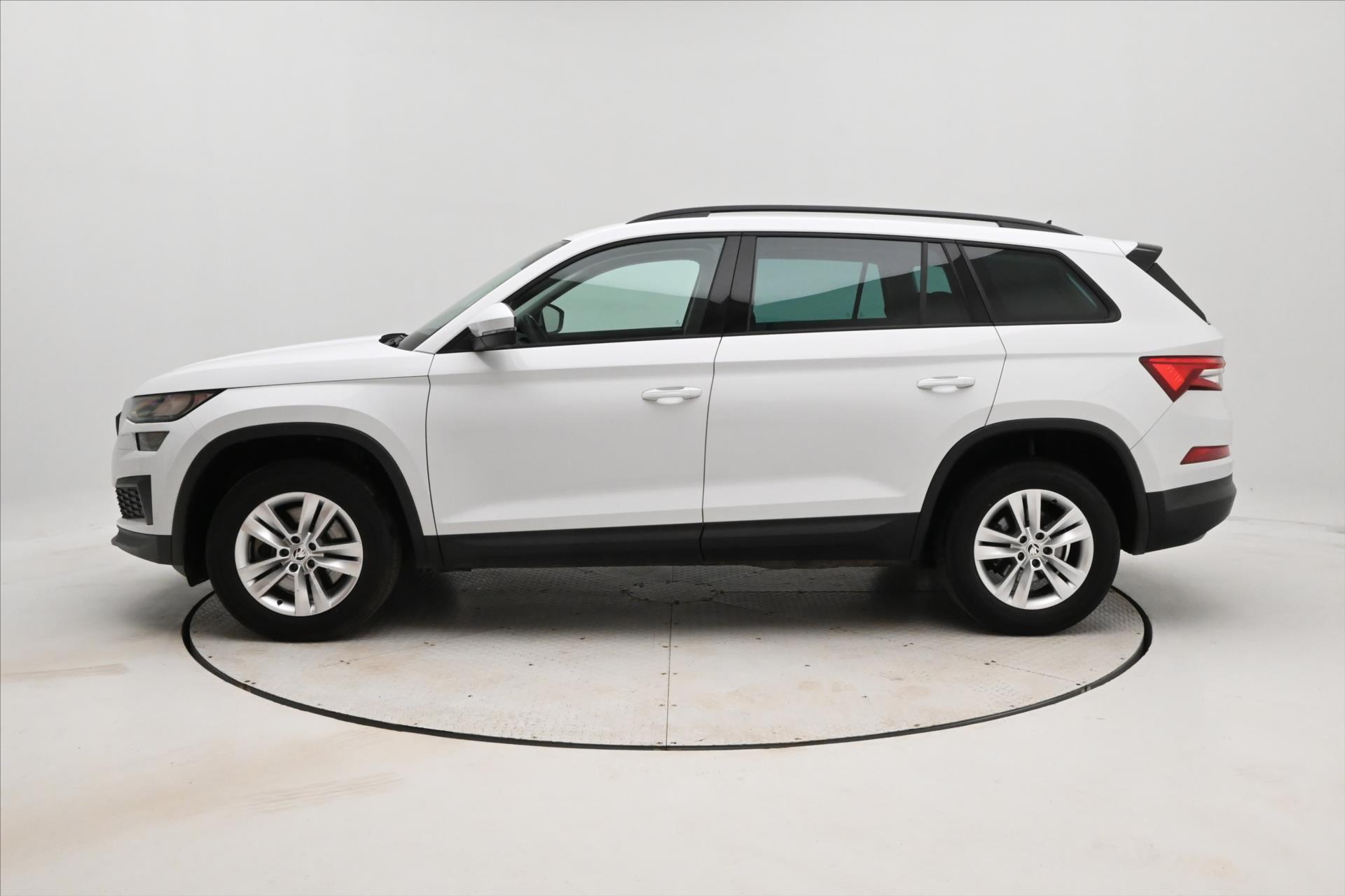 Hlavní fotografie vozu Škoda Kodiaq 2,0 TDI 110kW DSG 4x4 TAŽNÉ Záruka až 5 let (8)