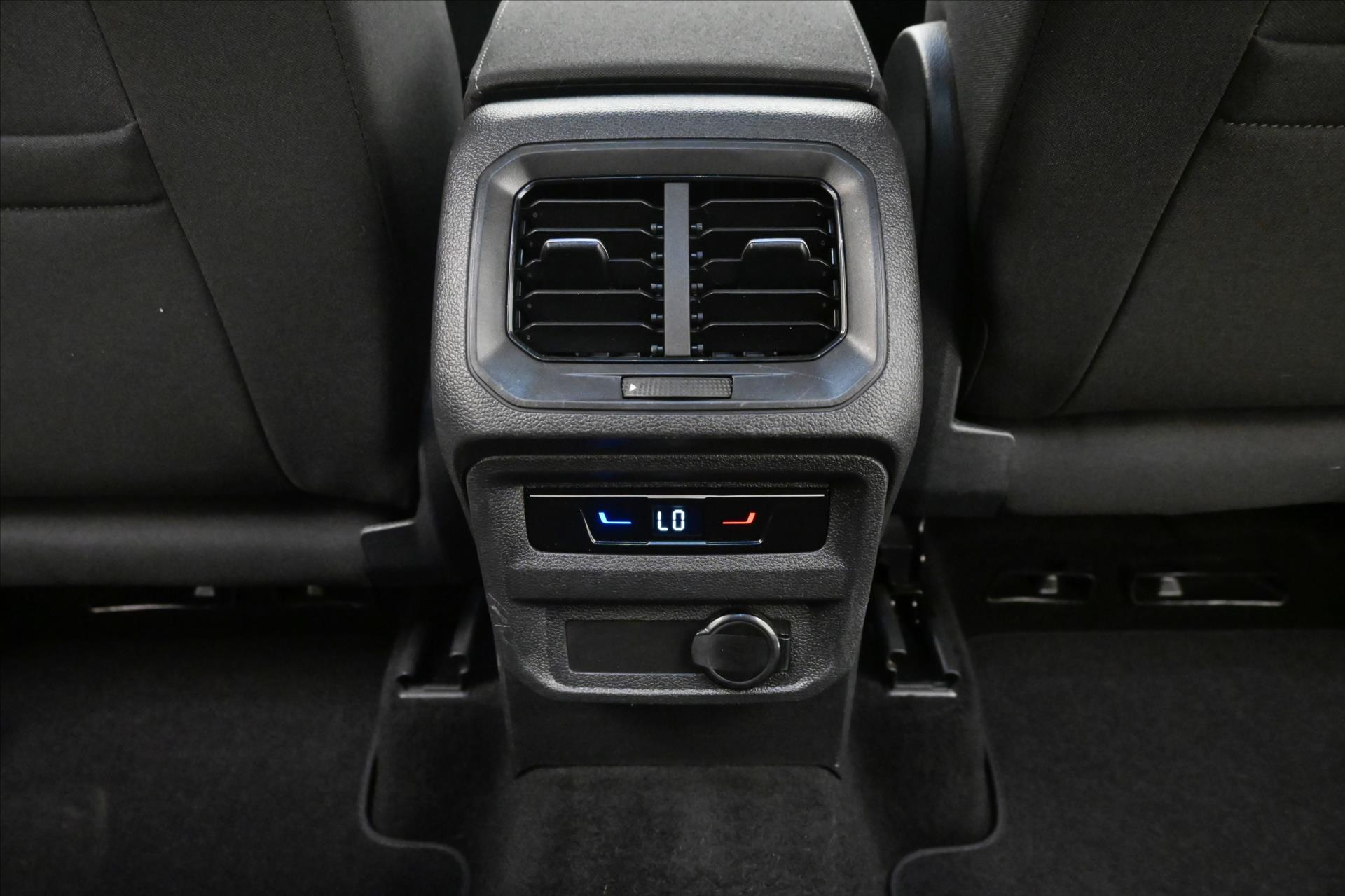 Hlavní fotografie vozu Volkswagen Tiguan 2,0 TDI 110kW DSG Life Záruka až 5 let (22)