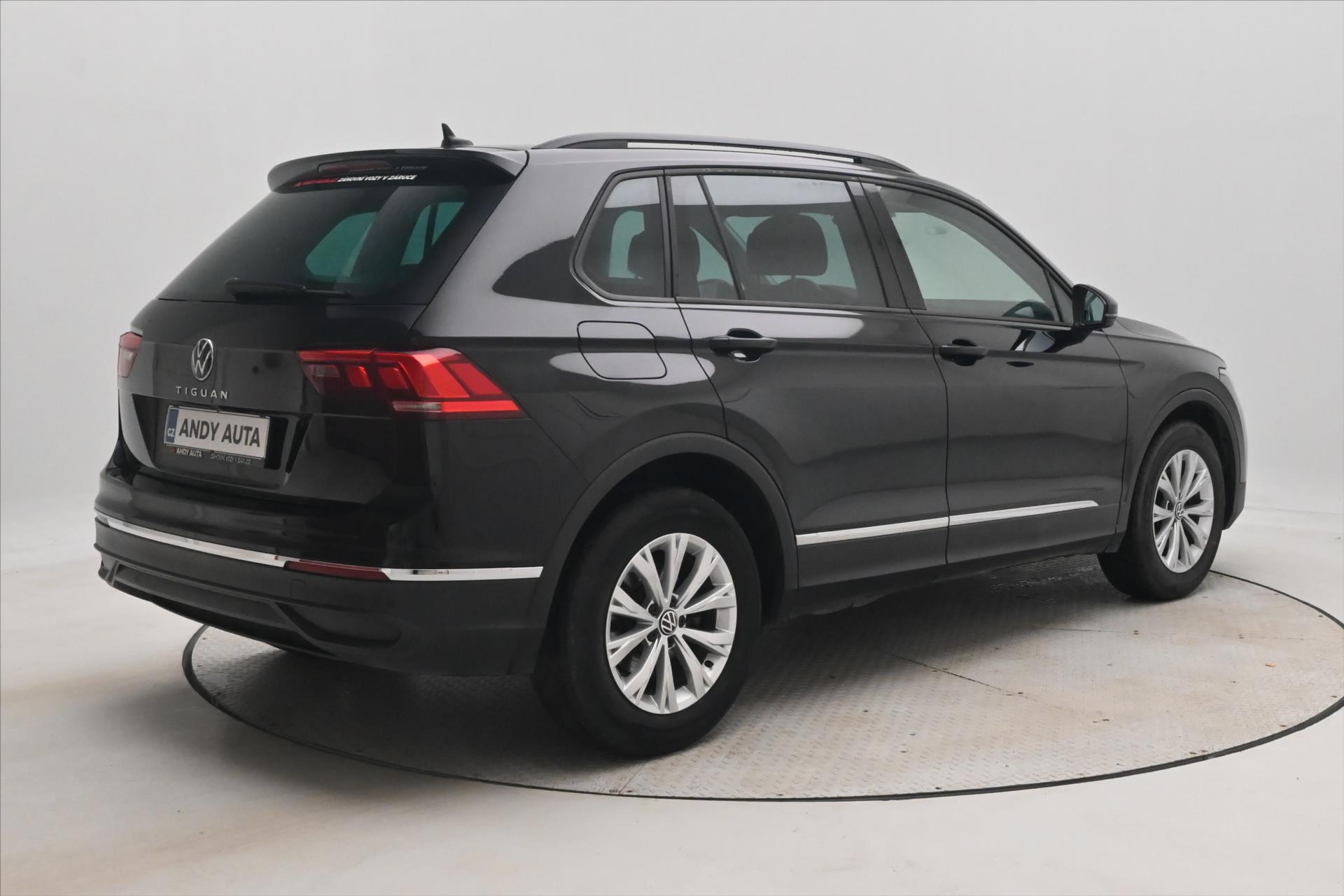 Hlavní fotografie vozu Volkswagen Tiguan 2,0 TDI 110kW DSG Life Záruka až 5 let (5)
