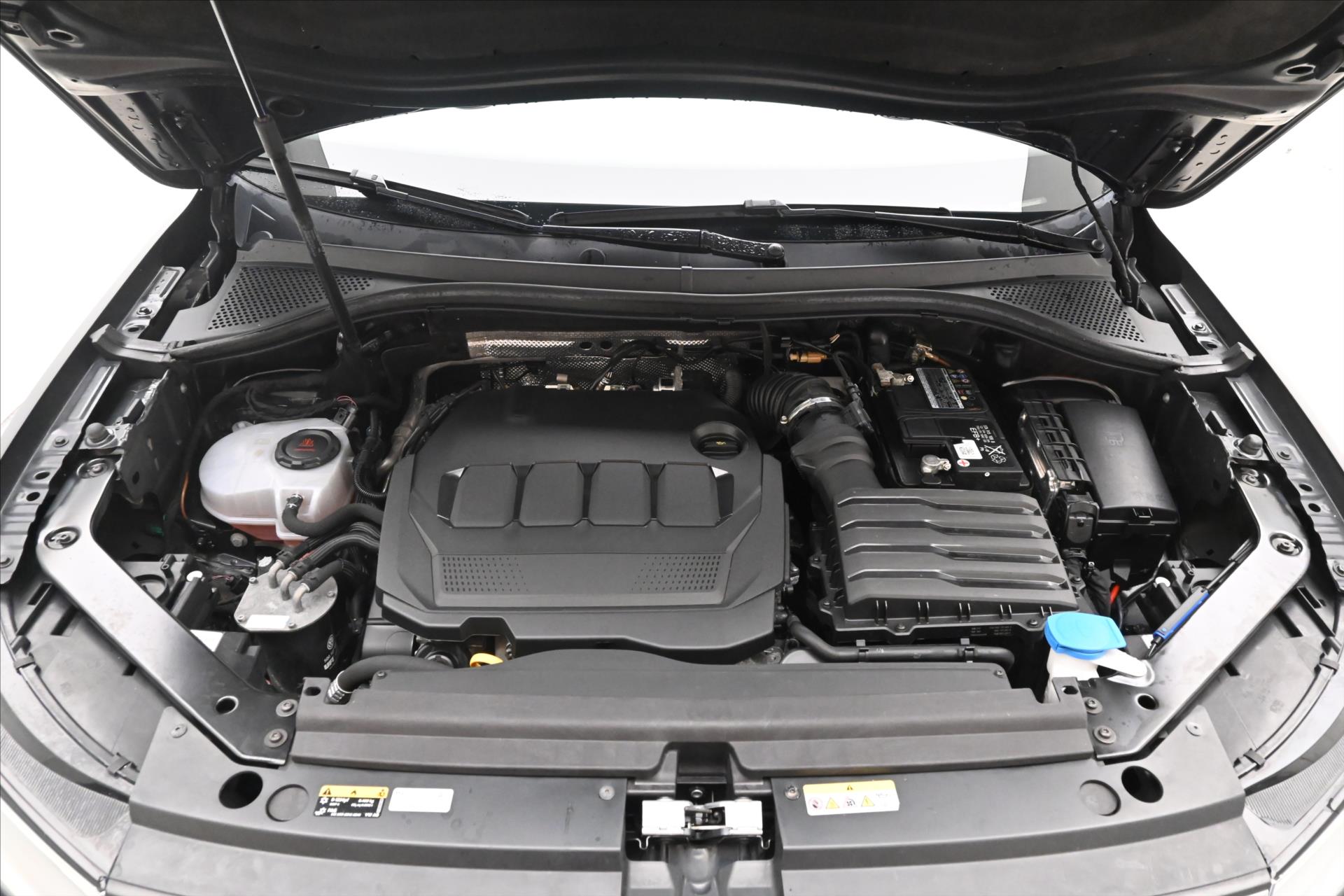Hlavní fotografie vozu Volkswagen Tiguan 2,0 TDI 110kW DSG Life Záruka až 5 let (9)