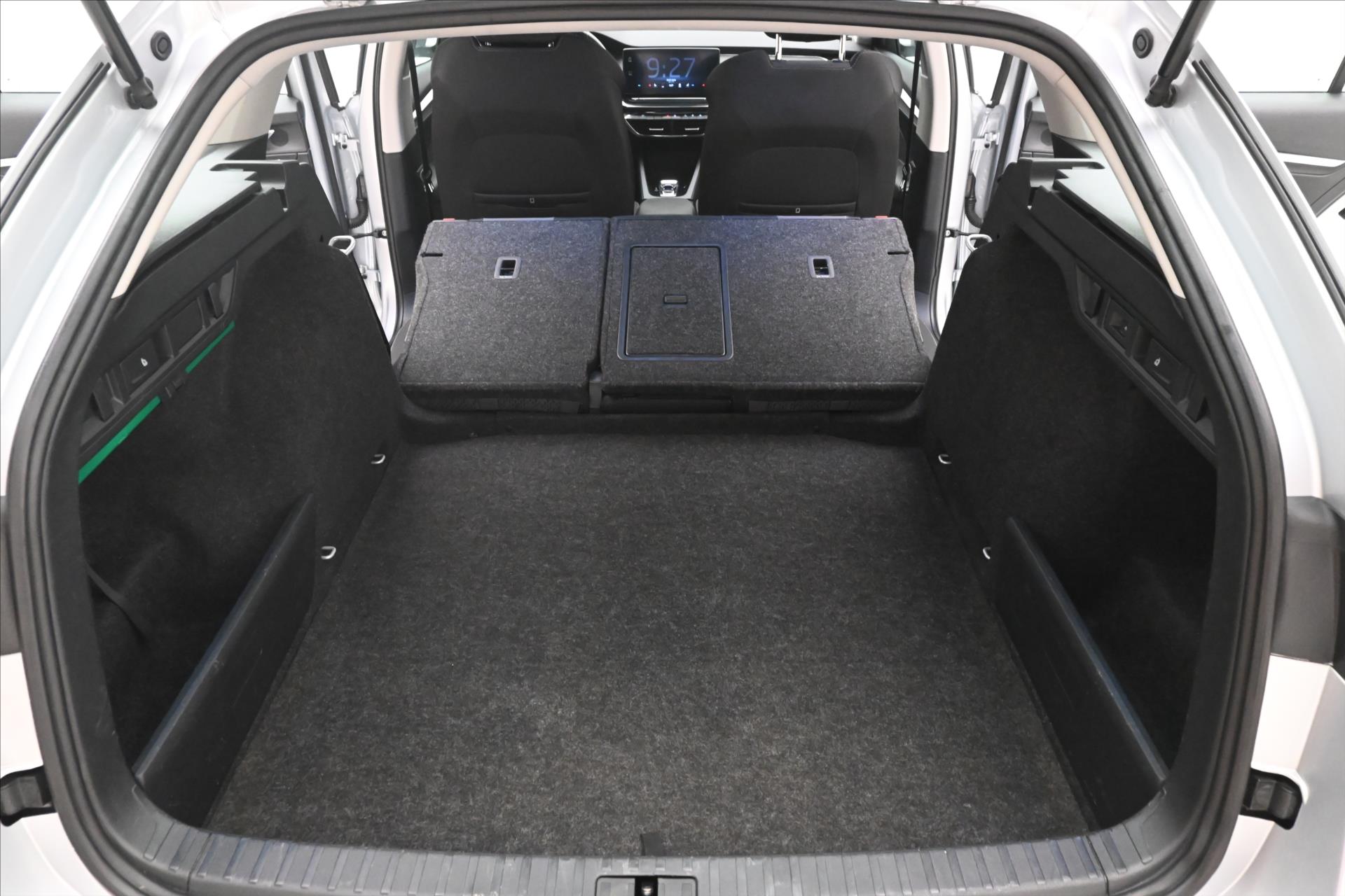 Main photo of the car Skoda Octavia 2.0 TDI 110kW DSG Style Warranty up to 5 years (12)
