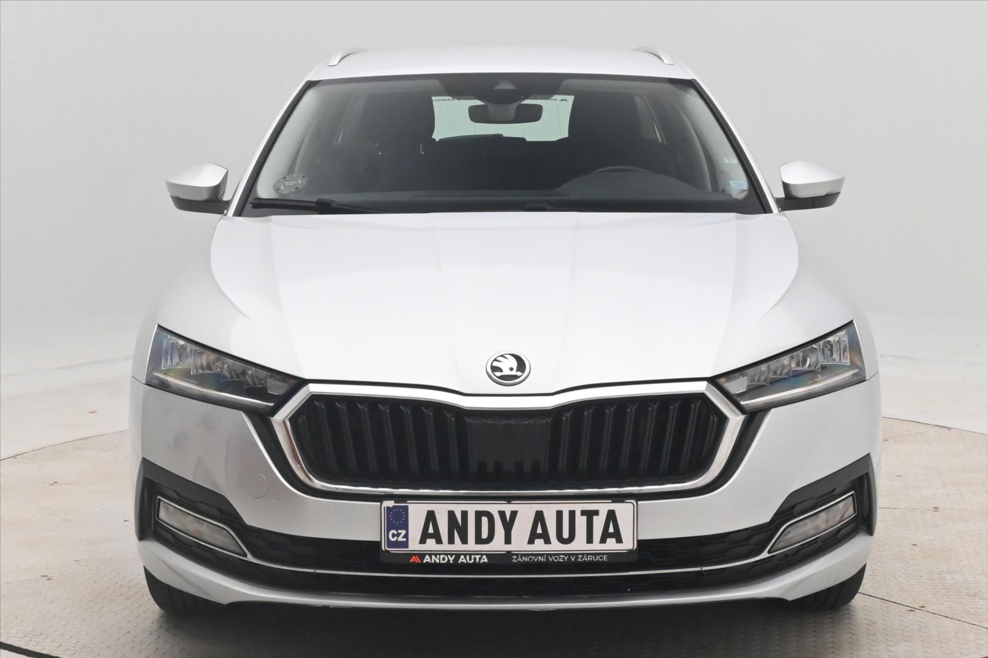 Main photo of the car Skoda Octavia 2.0 TDI 110kW DSG Style Warranty up to 5 years (3)