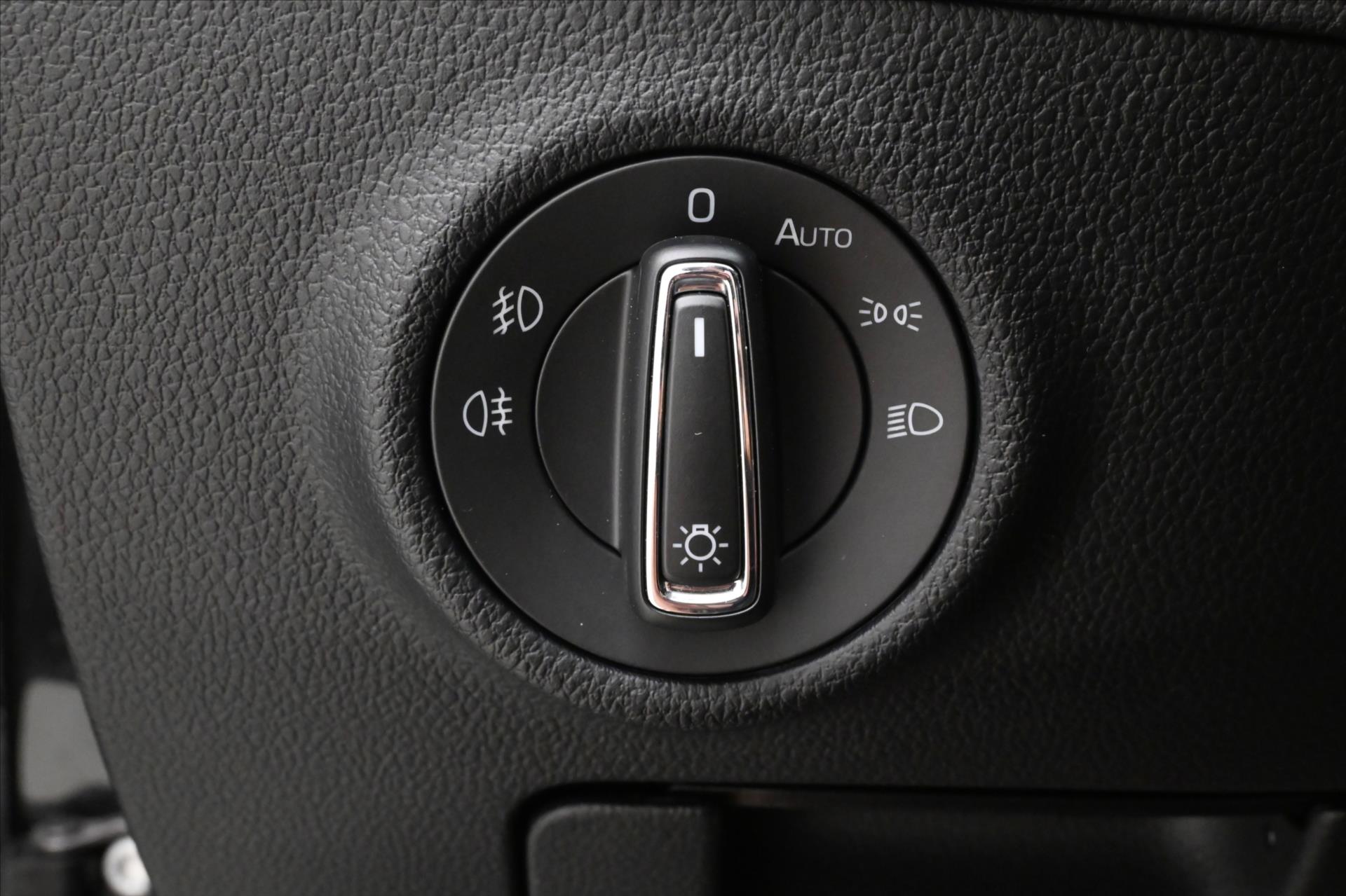 Main photo of the car Skoda Superb 2.0 TDI 110kW DSG Style Warranty up to 5 years (28)