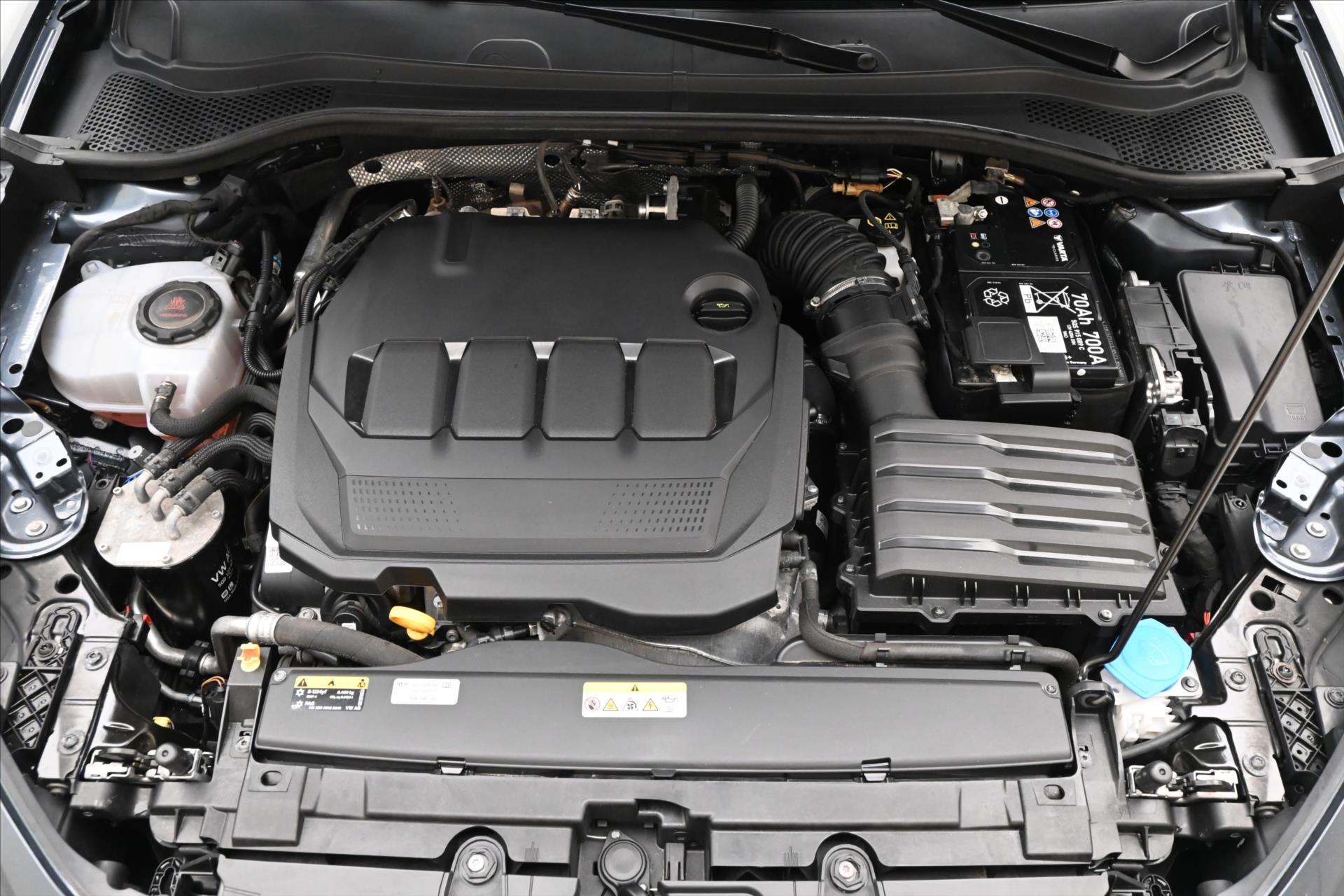 Hlavní fotografie vozu Cupra Leon 2,0 TDI 110 kW DSG Sportstourer Záruka až 5 let (9)