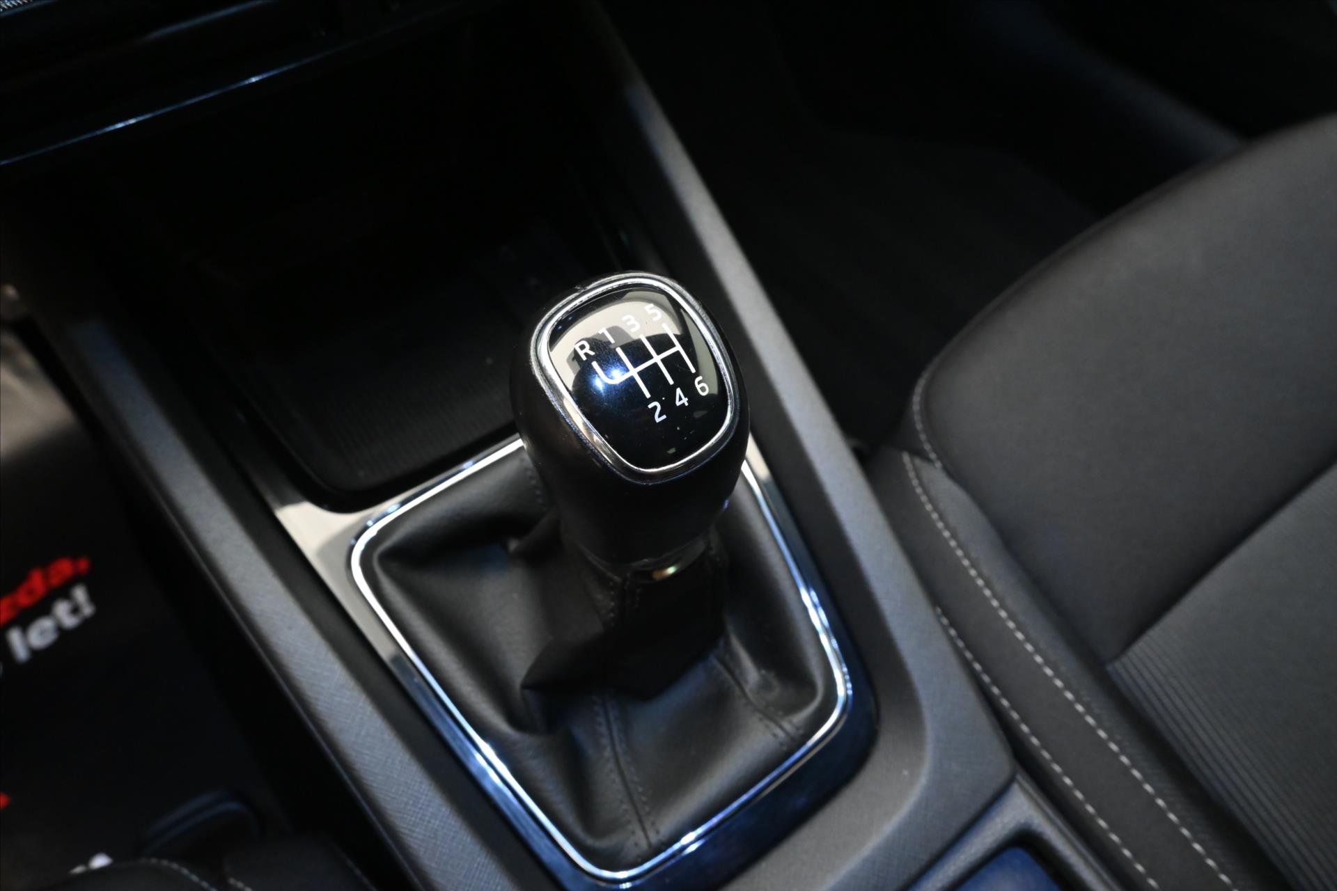 Hlavní fotografie vozu Škoda Octavia 1,5 TSI 110 kW Ambition Záruka až 5 let (23)