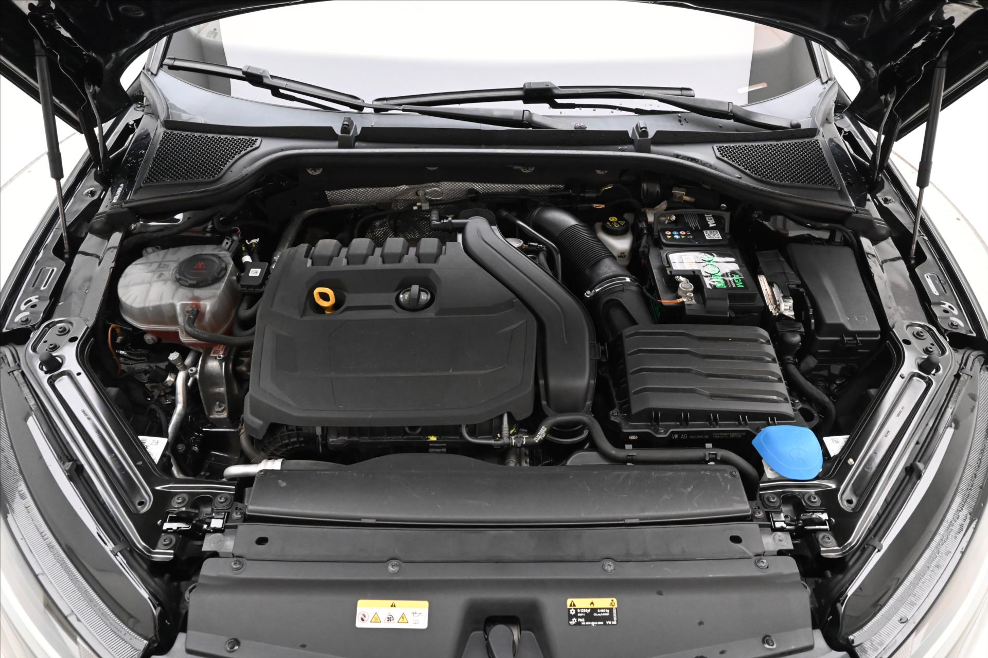 Hlavní fotografie vozu Škoda Octavia 1,5 TSI 110 kW Ambition Záruka až 5 let (9)