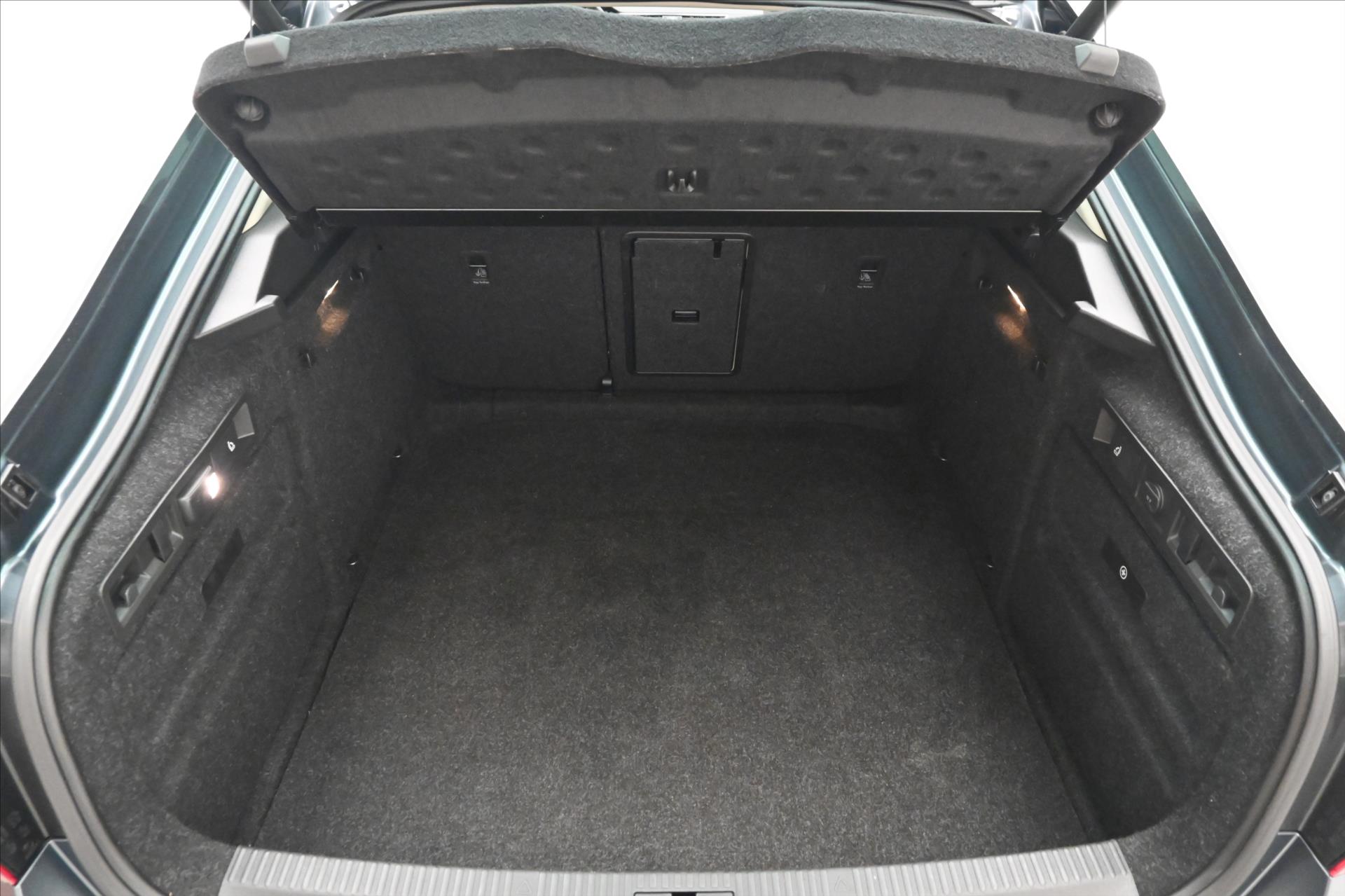 Hlavní fotografie vozu Škoda Superb 2,0 TDI 140 kW DSG L&K Záruka až 5 let (11)
