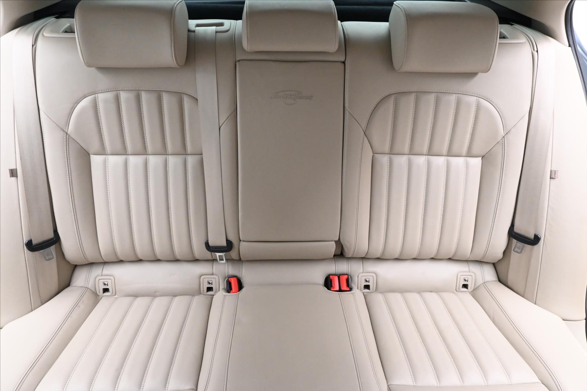 Hlavní fotografie vozu Škoda Superb 2,0 TDI 140 kW DSG L&K Záruka až 5 let (30)