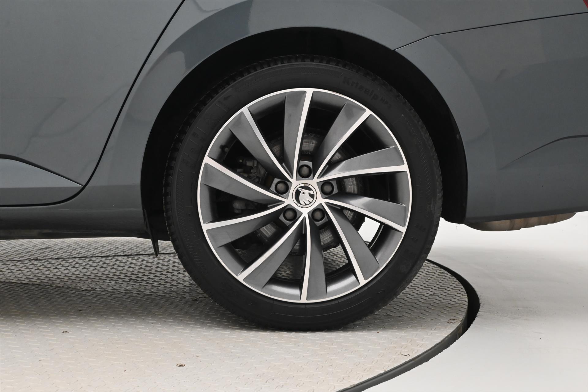 Hlavní fotografie vozu Škoda Superb 2,0 TDI 140 kW DSG L&K Záruka až 5 let (33)