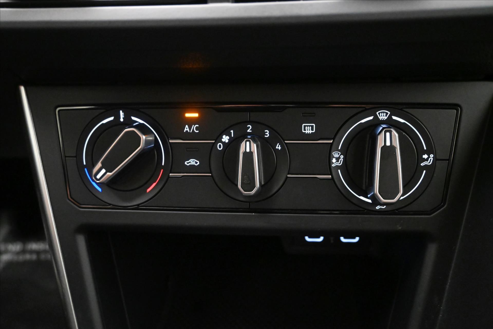 Hlavní fotografie vozu Volkswagen Taigo 1,0 TSI 81kW DSG Life Záruka až 5 let (21)