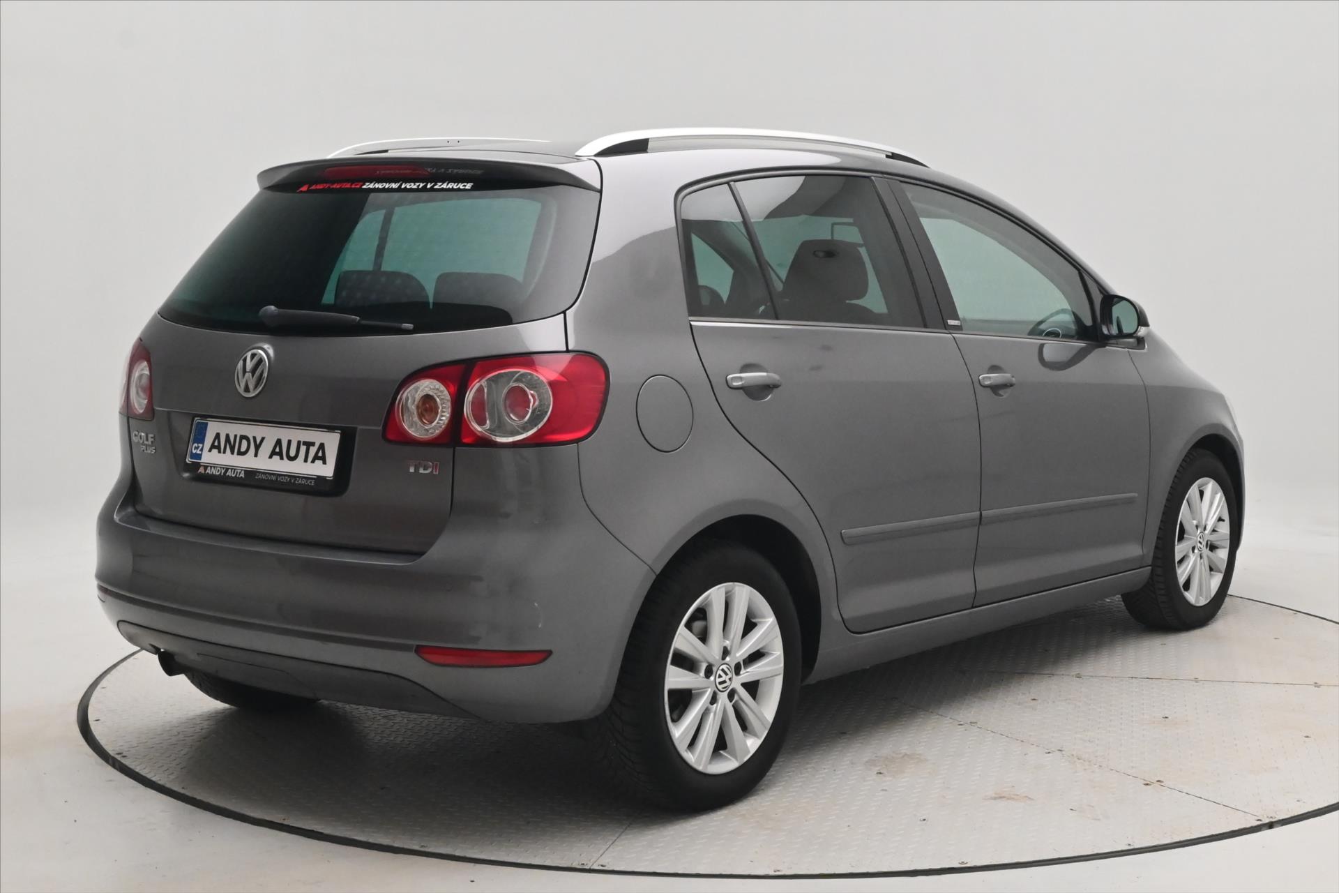 Hlavní fotografie vozu Volkswagen Golf Plus 1,6 TDI 77 kW KLIMA Tažné (5)