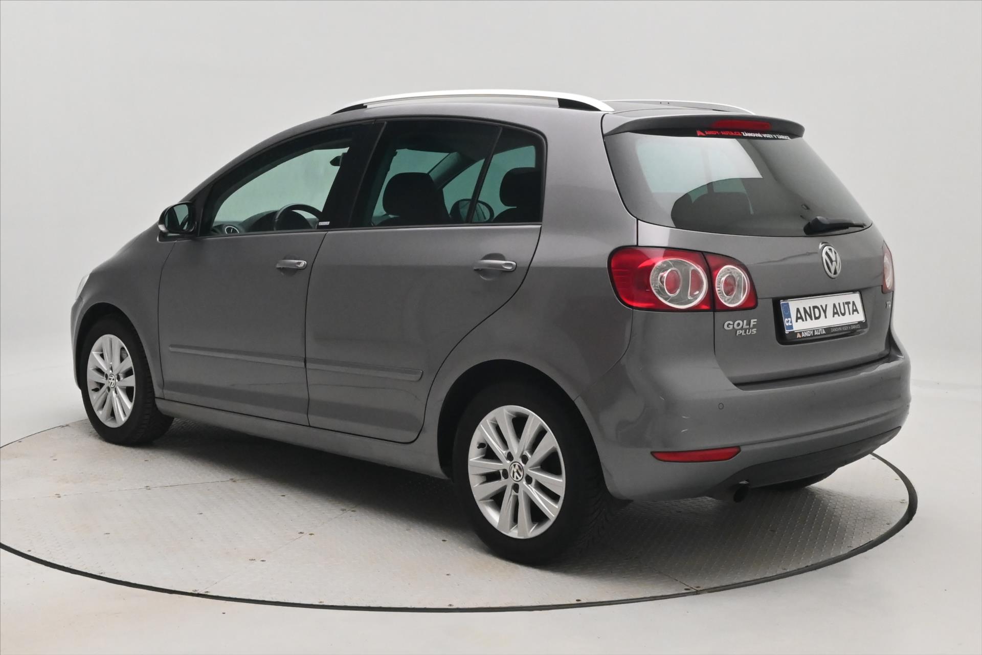 Hlavní fotografie vozu Volkswagen Golf Plus 1,6 TDI 77 kW KLIMA Tažné (7)