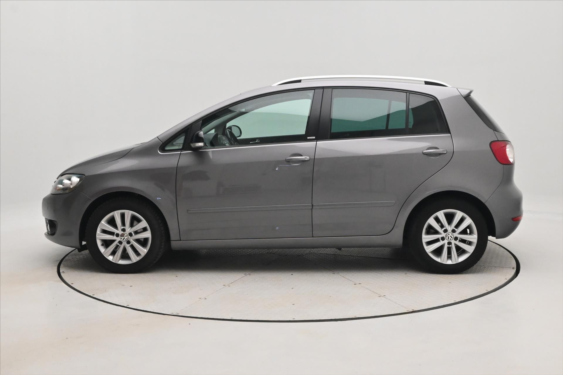 Hlavní fotografie vozu Volkswagen Golf Plus 1,6 TDI 77 kW KLIMA Tažné (8)