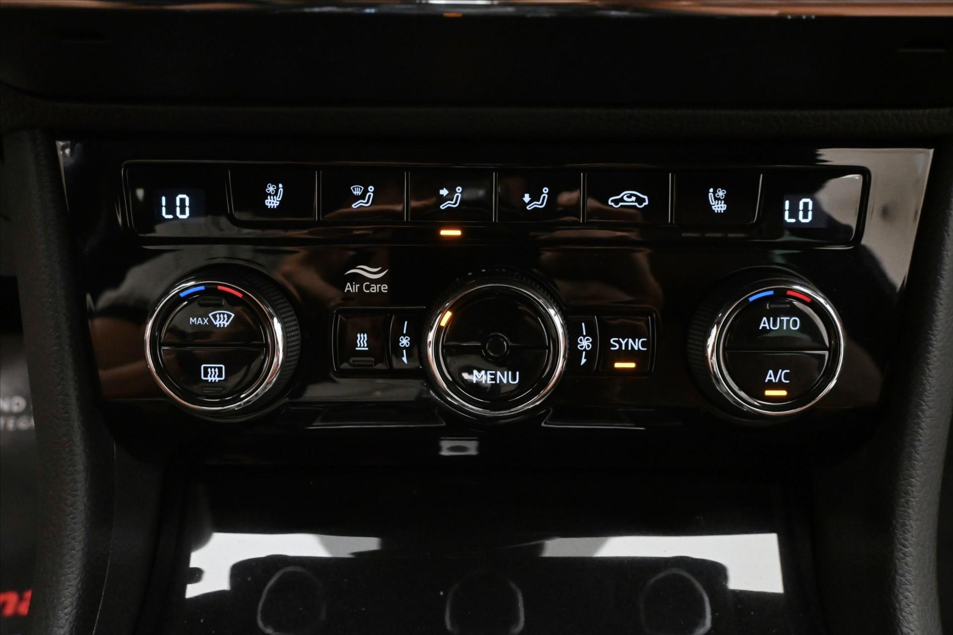 Hlavní fotografie vozu Škoda Superb 2,0 TSI 206kW L&K DSG 4x4 Záruka až 5 let (22)