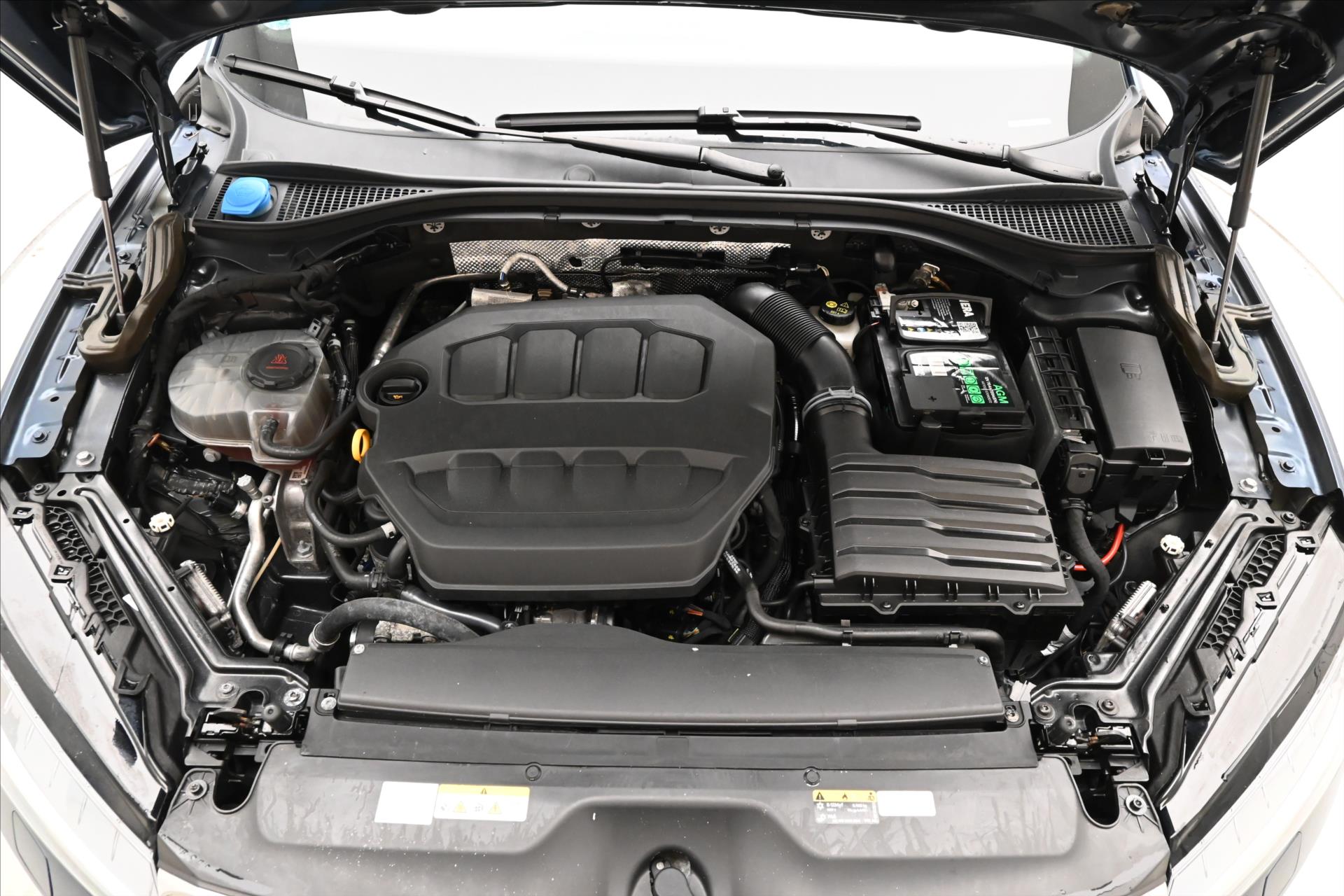 Hlavní fotografie vozu Škoda Superb 2,0 TSI 206kW L&K DSG 4x4 Záruka až 5 let (10)