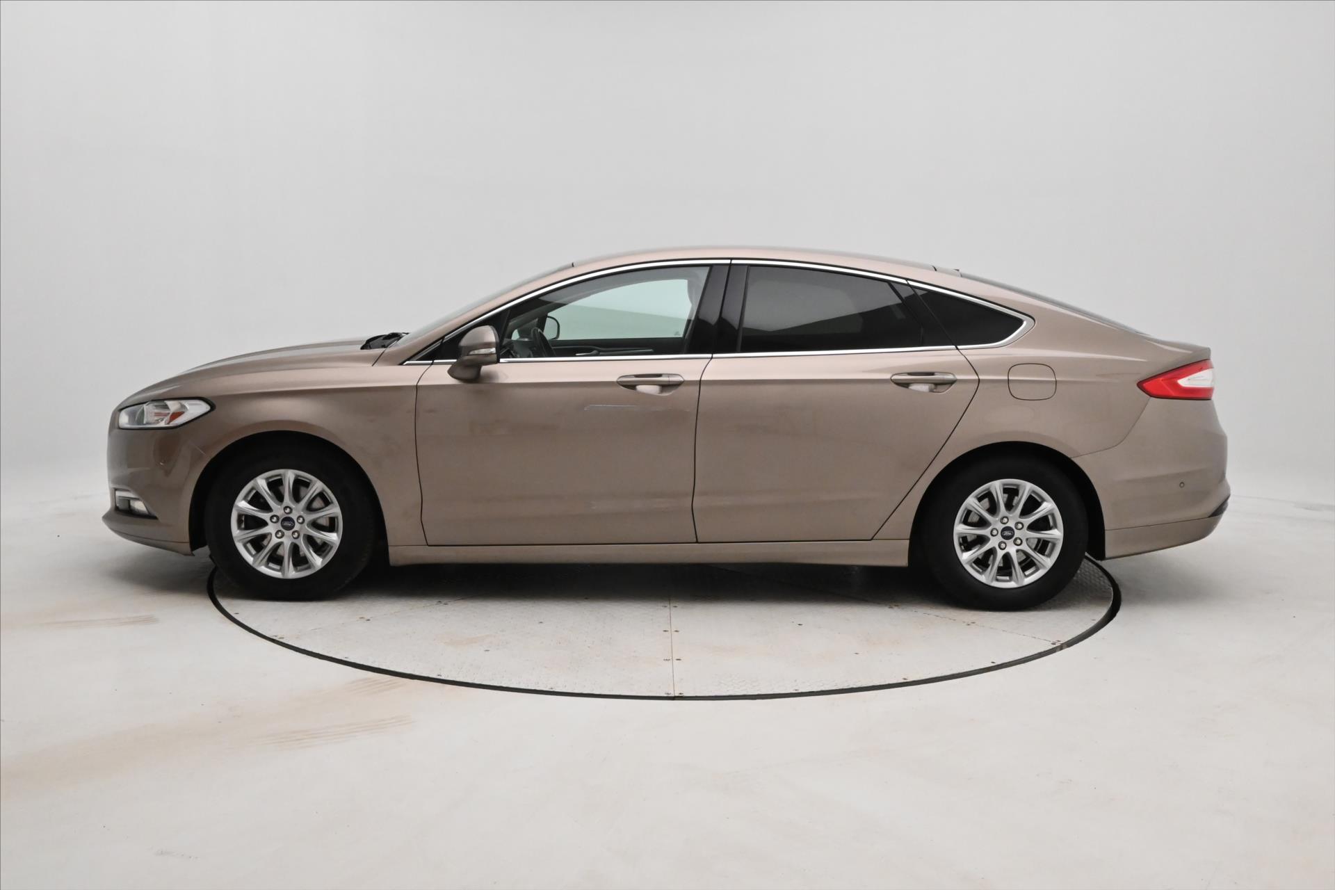 Hlavní fotografie vozu Ford Mondeo 2,0 TDCi Duratorq 112 kW Titanium Záruk (9)