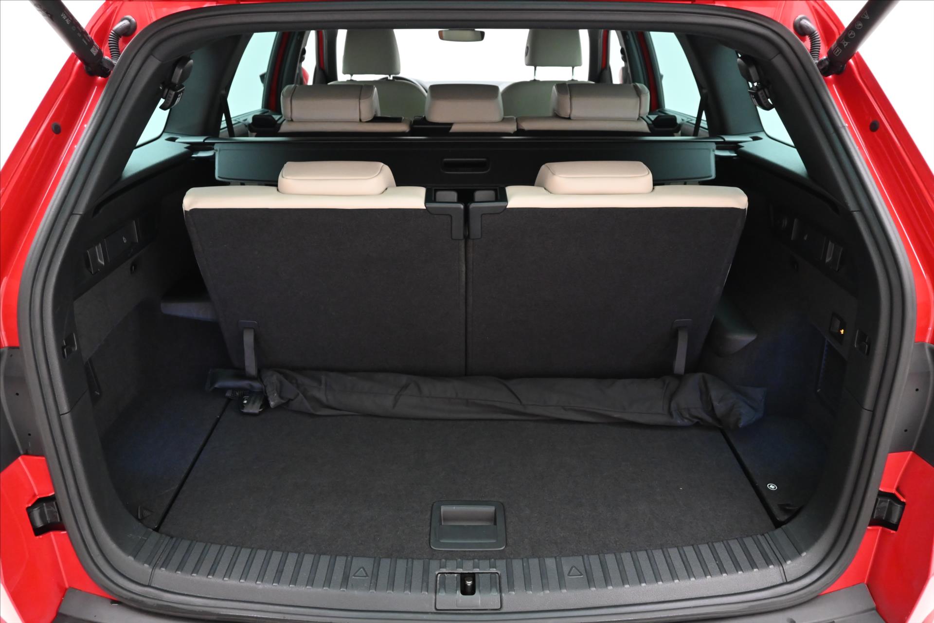 Main photo of the car Skoda Kodiaq 2.0 TDI 110 kW DSG L&K 7 Seats Warranty up to 5 years (11)