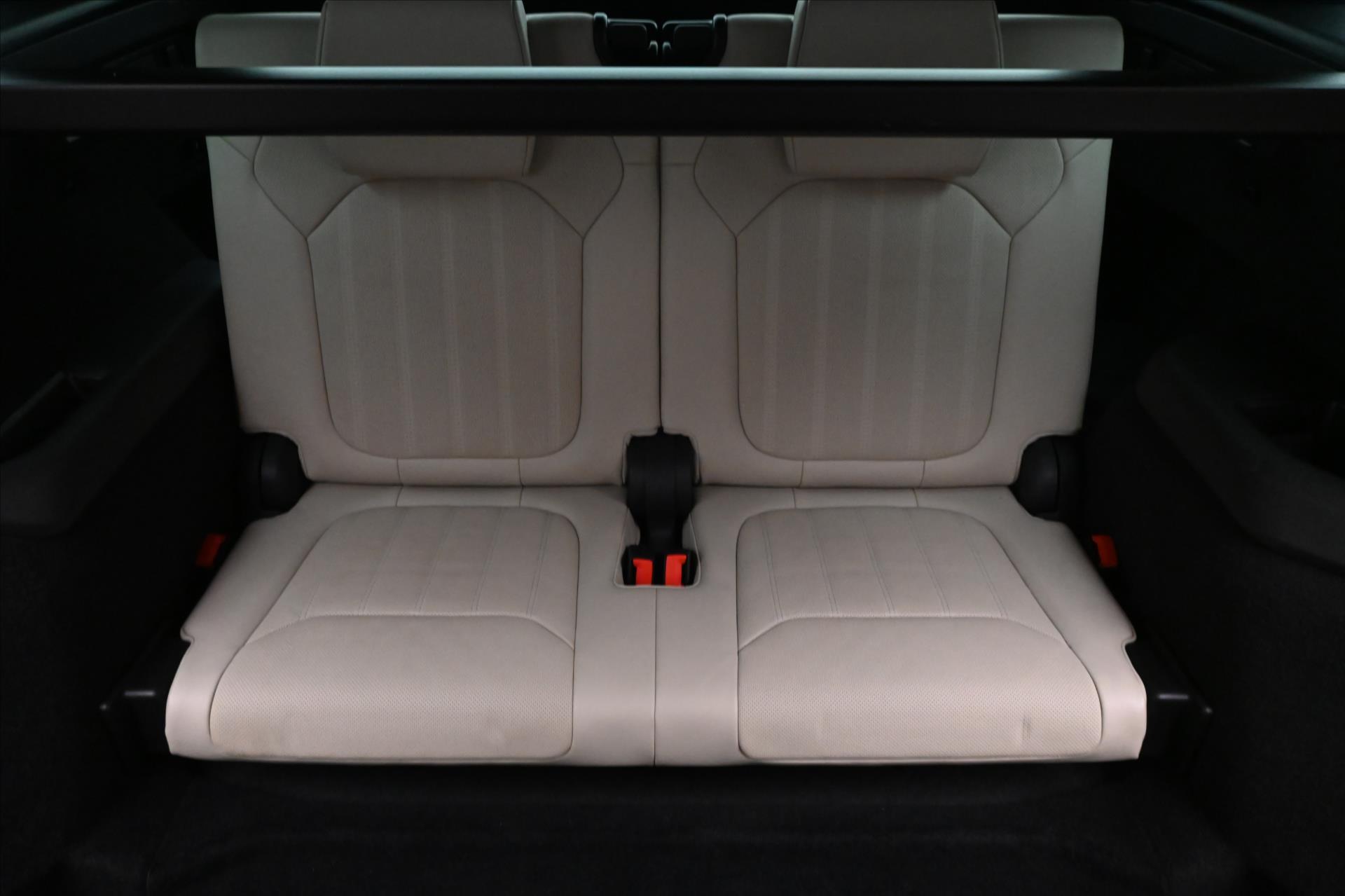 Hlavní fotografie vozu Škoda Kodiaq 2,0 TDI 110 kW DSG L&K 7Míst Záruka až 5 let (31)