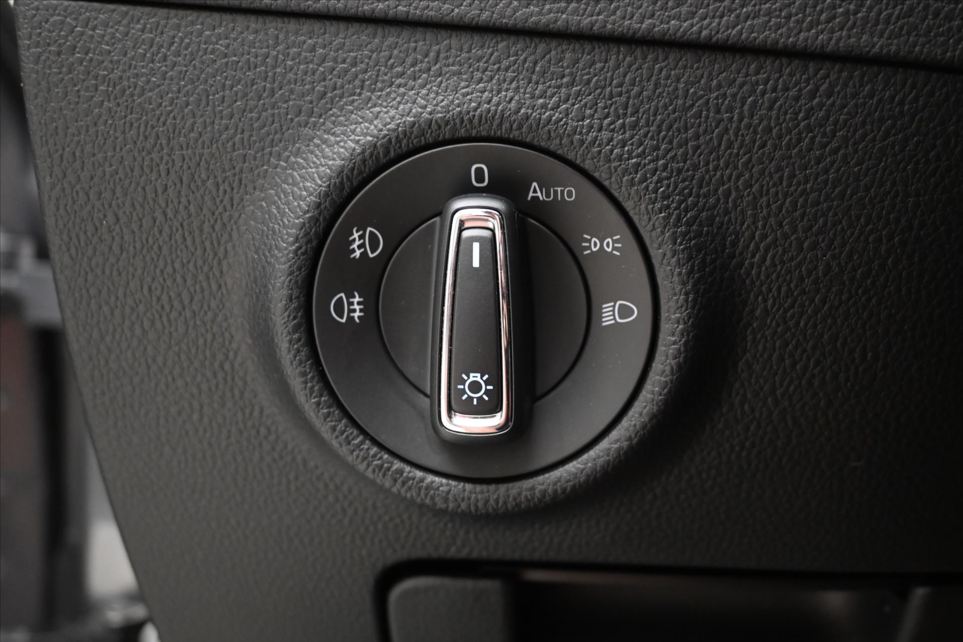 Hlavní fotografie vozu Škoda Superb 2,0 TDI 110 kW DSG STYLE Záruka až 5 let (26)