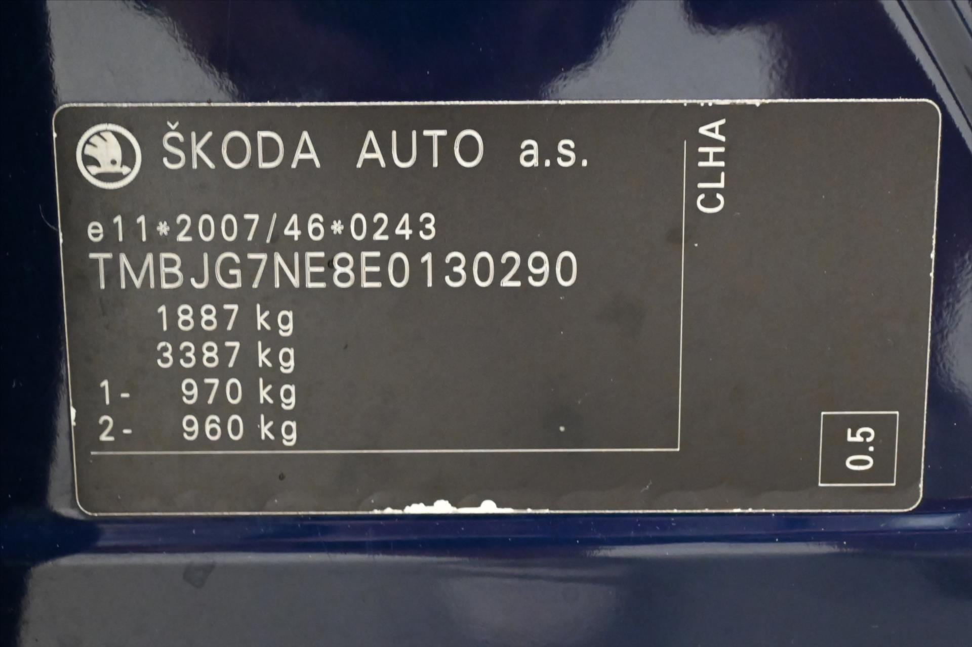 Hlavní fotografie vozu Škoda Octavia 1,6 TDI 77 kW Ambition (12)