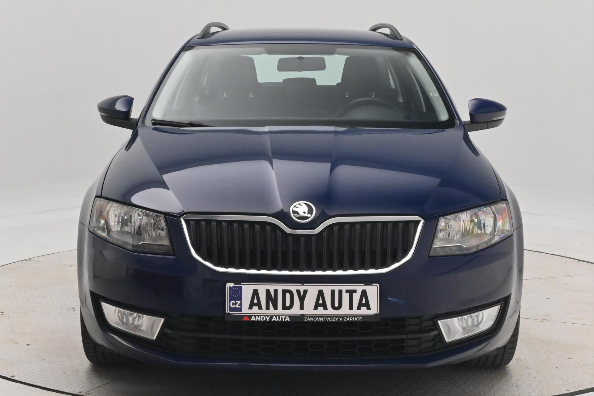 Hlavní fotografie vozu Škoda Octavia 1,6 TDI 77 kW Ambition (2)