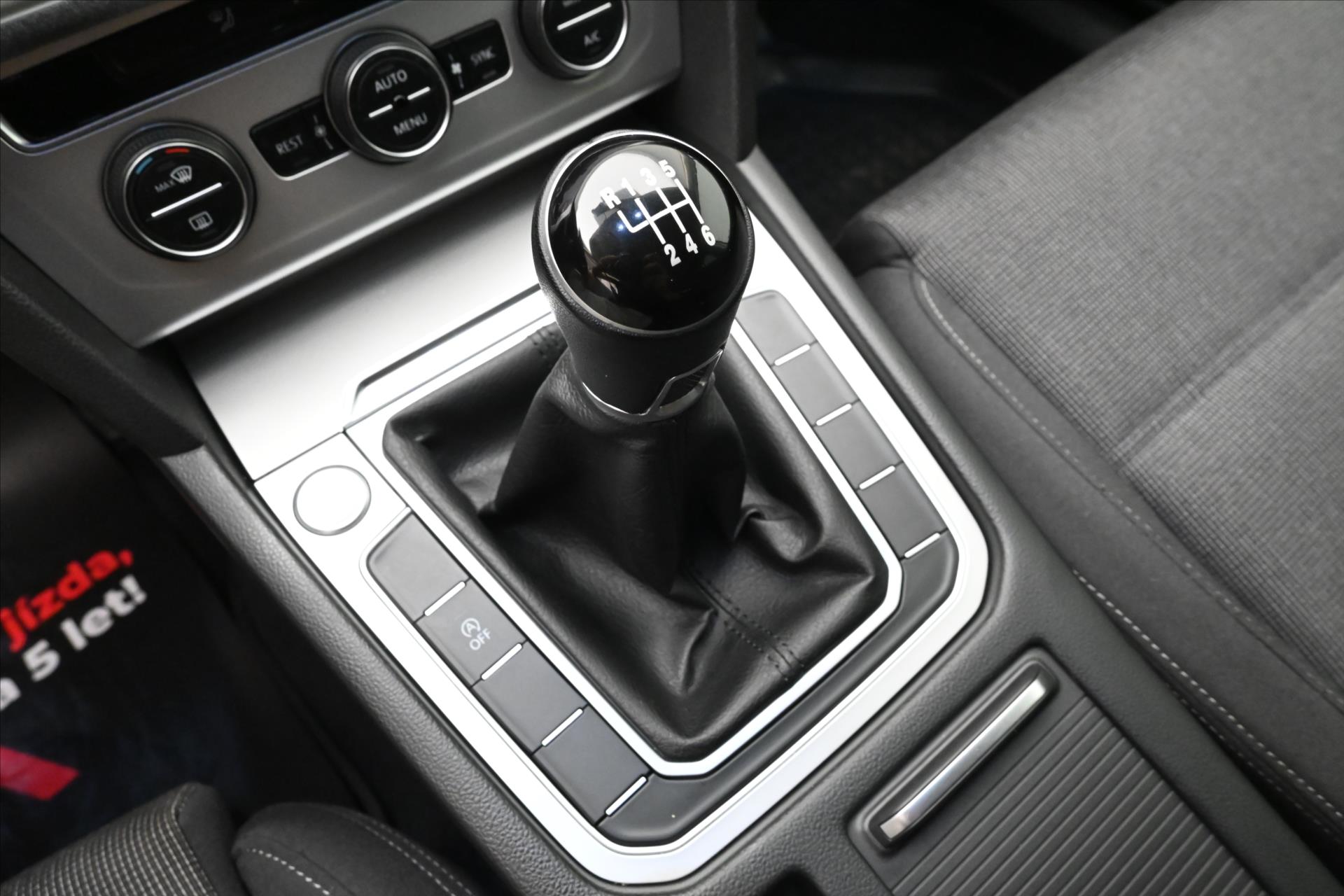 Main photo of the car Volkswagen Passat 2.0 TDI 110 kW Navigation Warranty up to 5 years (24)