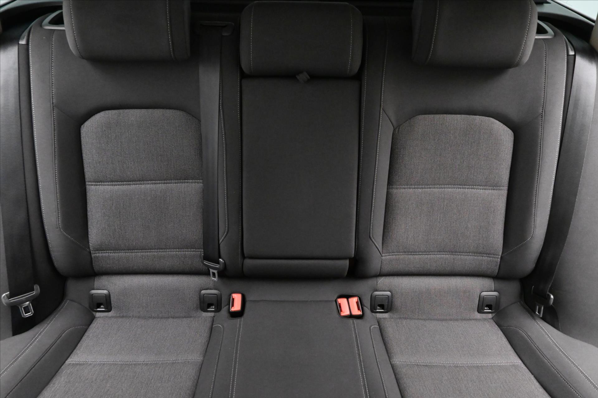 Main photo of the car Volkswagen Passat 2.0 TDI 110 kW Navigation Warranty up to 5 years (28)