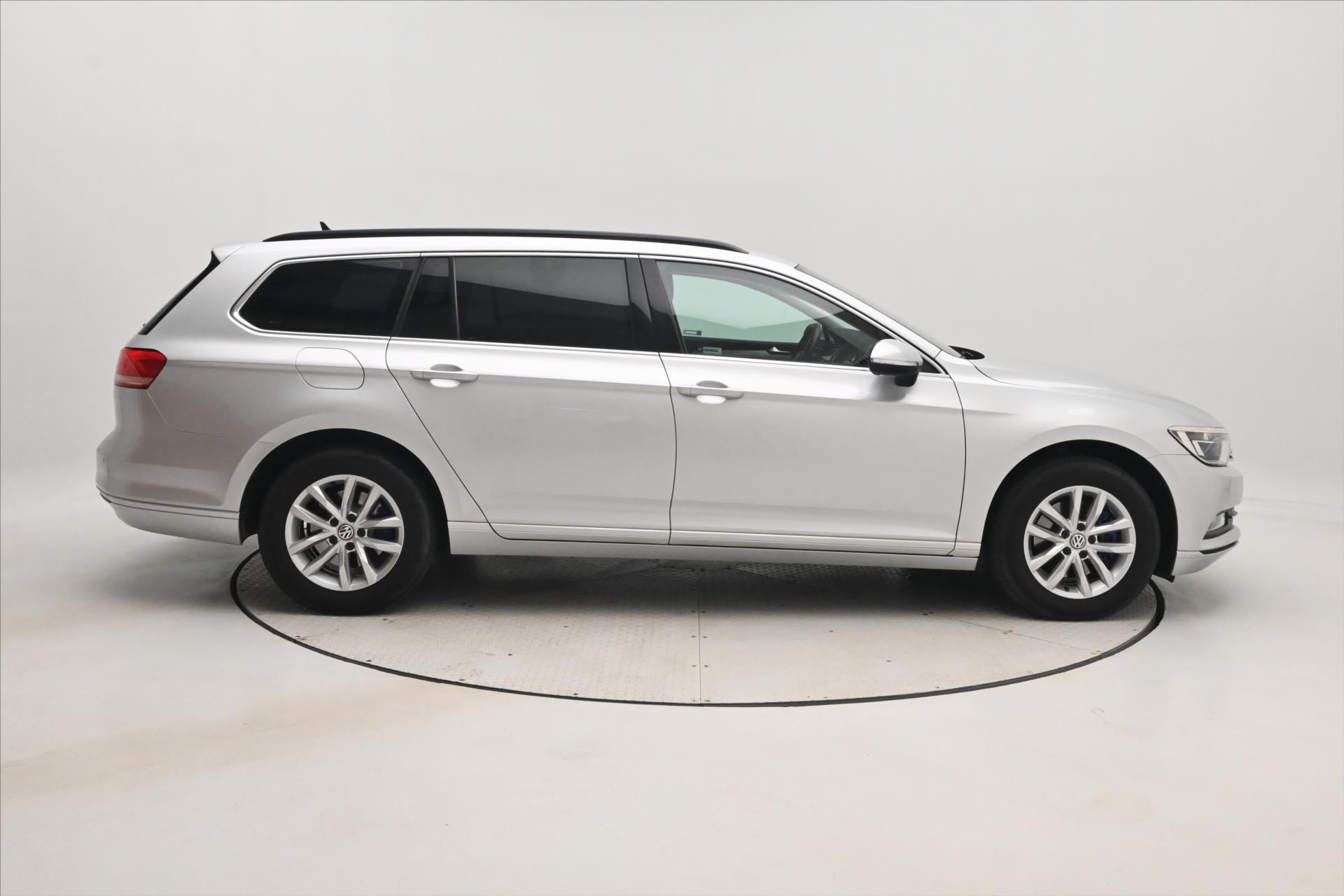Main photo of the car Volkswagen Passat 2.0 TDI 110 kW Navigation Warranty up to 5 years (5)