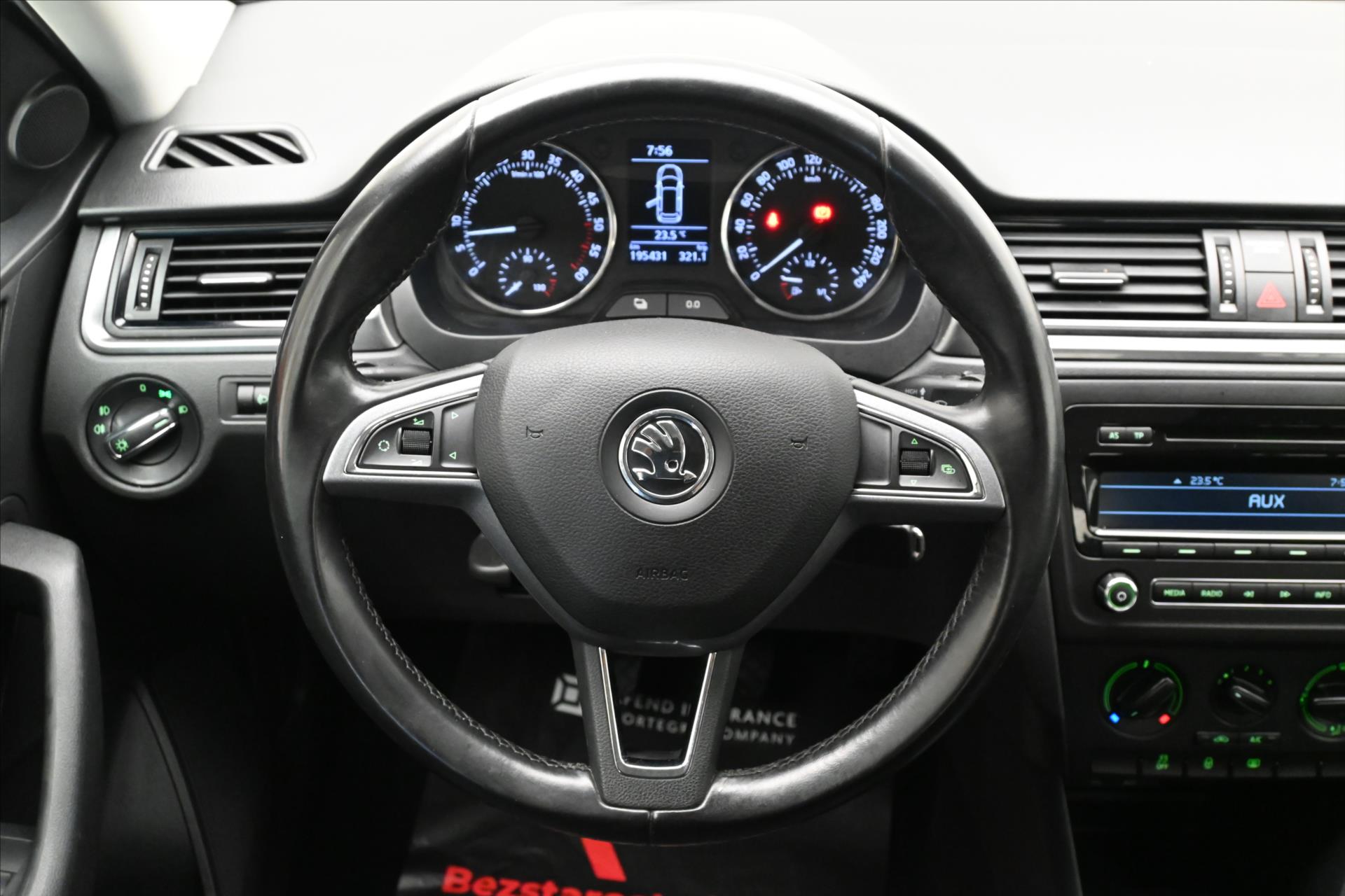 Hlavní fotografie vozu Škoda Rapid 1,6 TDI 66 kW Ambition (19)