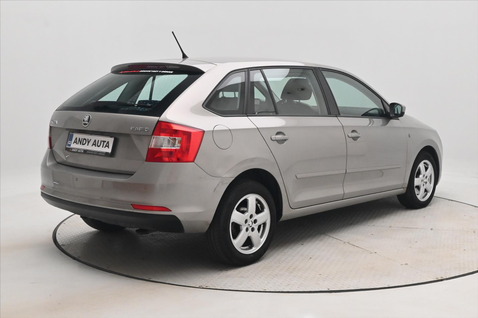 Hlavní fotografie vozu Škoda Rapid 1,6 TDI 66 kW Ambition (6)