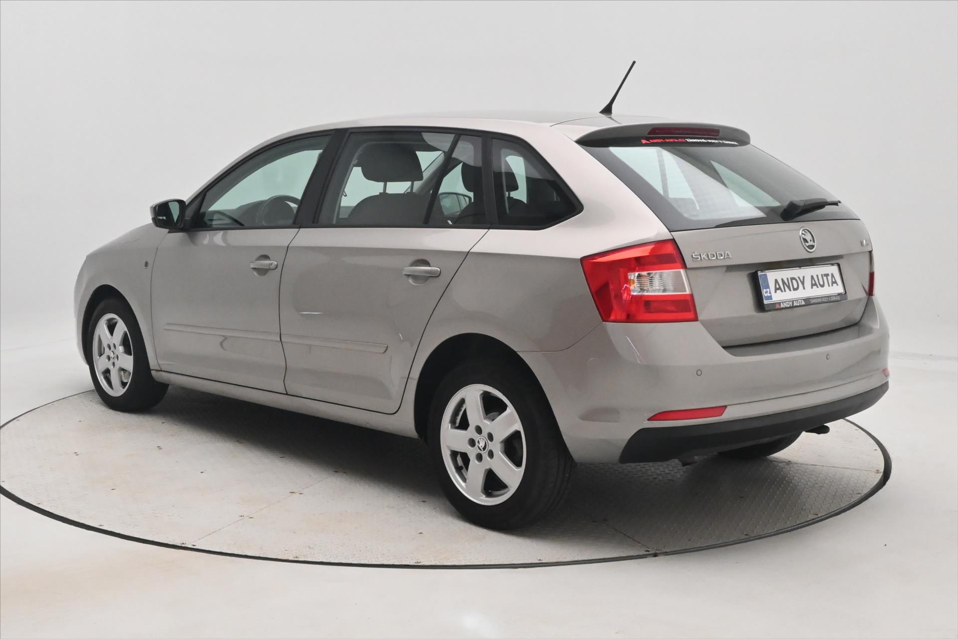 Hlavní fotografie vozu Škoda Rapid 1,6 TDI 66 kW Ambition (8)