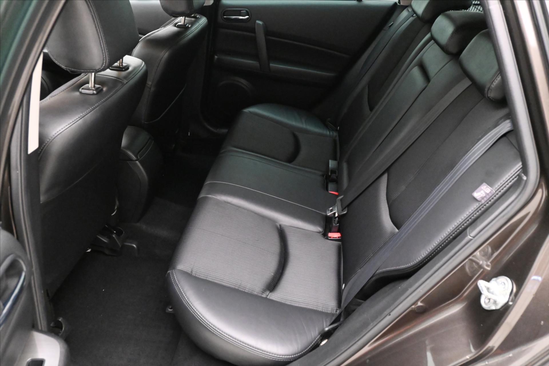 Hlavní fotografie vozu Mazda 6 2,0 i 114 kW Klima Tažné (14)
