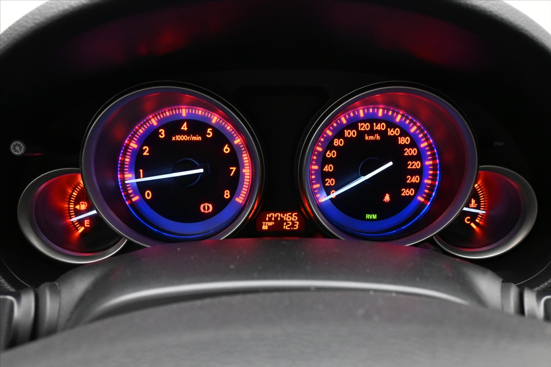Hlavní fotografie vozu Mazda 6 2,0 i 114 kW Klima Tažné (16)