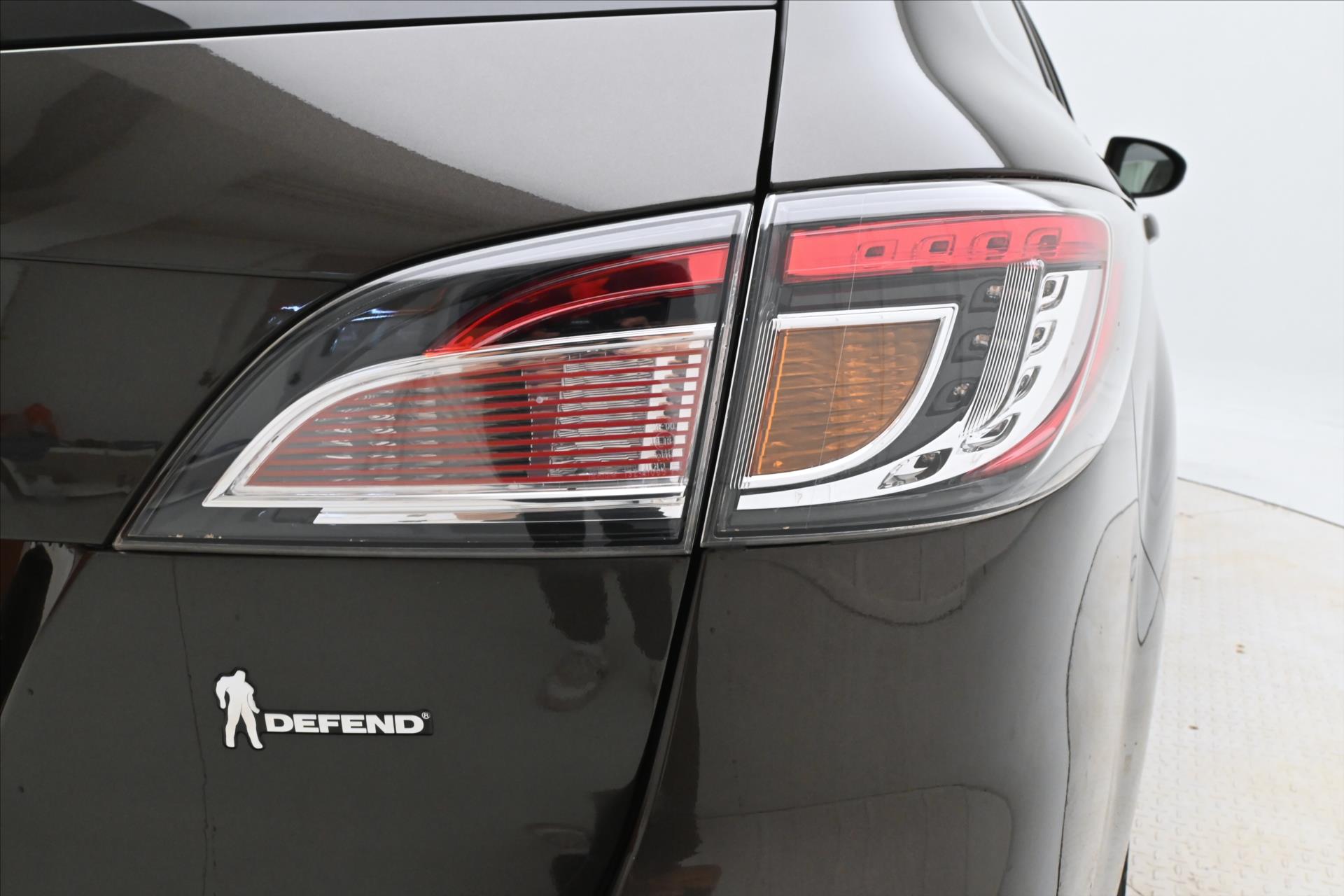 Hlavní fotografie vozu Mazda 6 2,0 i 114 kW Klima Tažné (28)