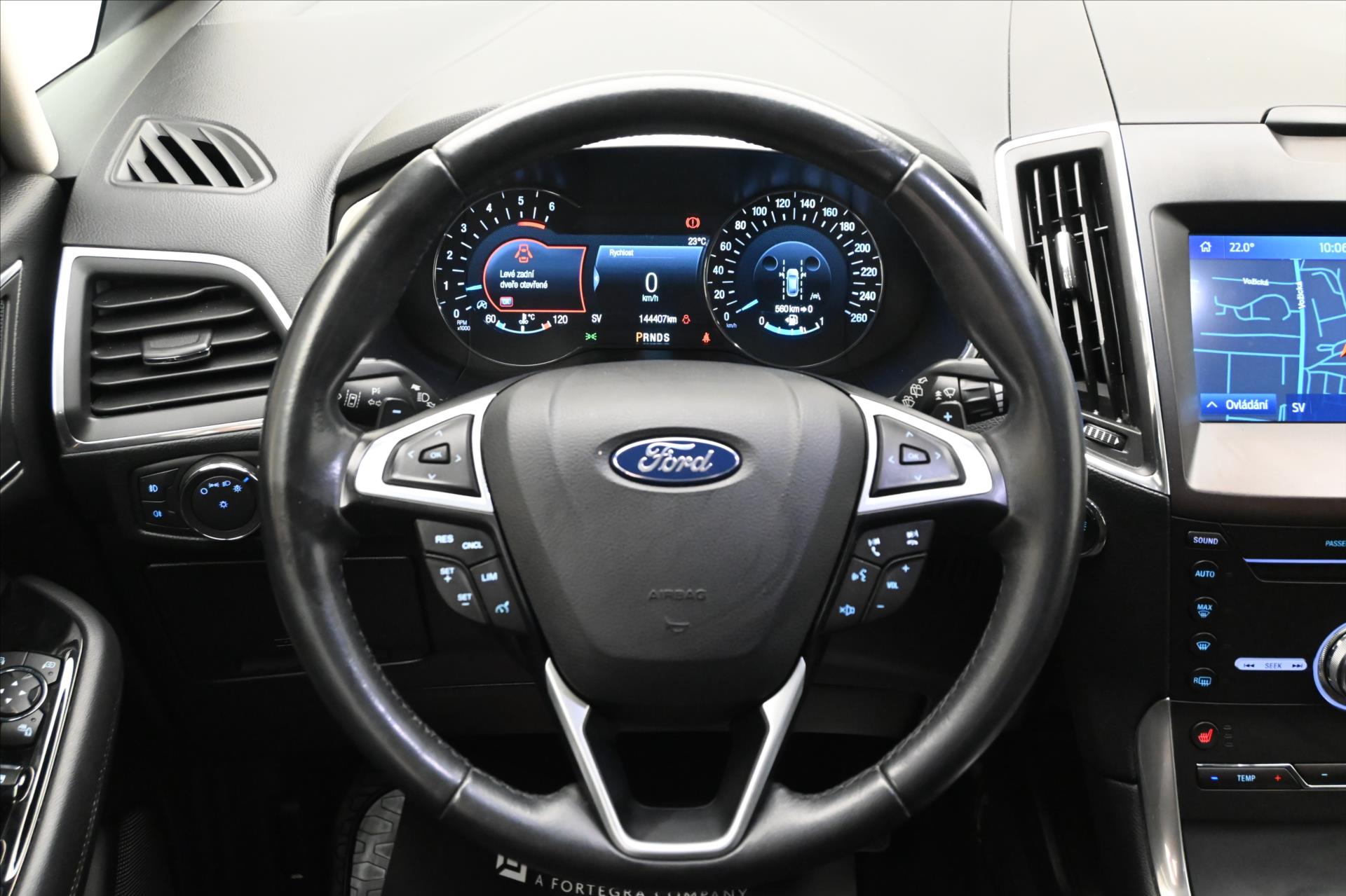 Hlavní fotografie vozu Ford S-MAX 2,0 TDCi 110kW AT8 Titanium Záruka až 5 let (18)