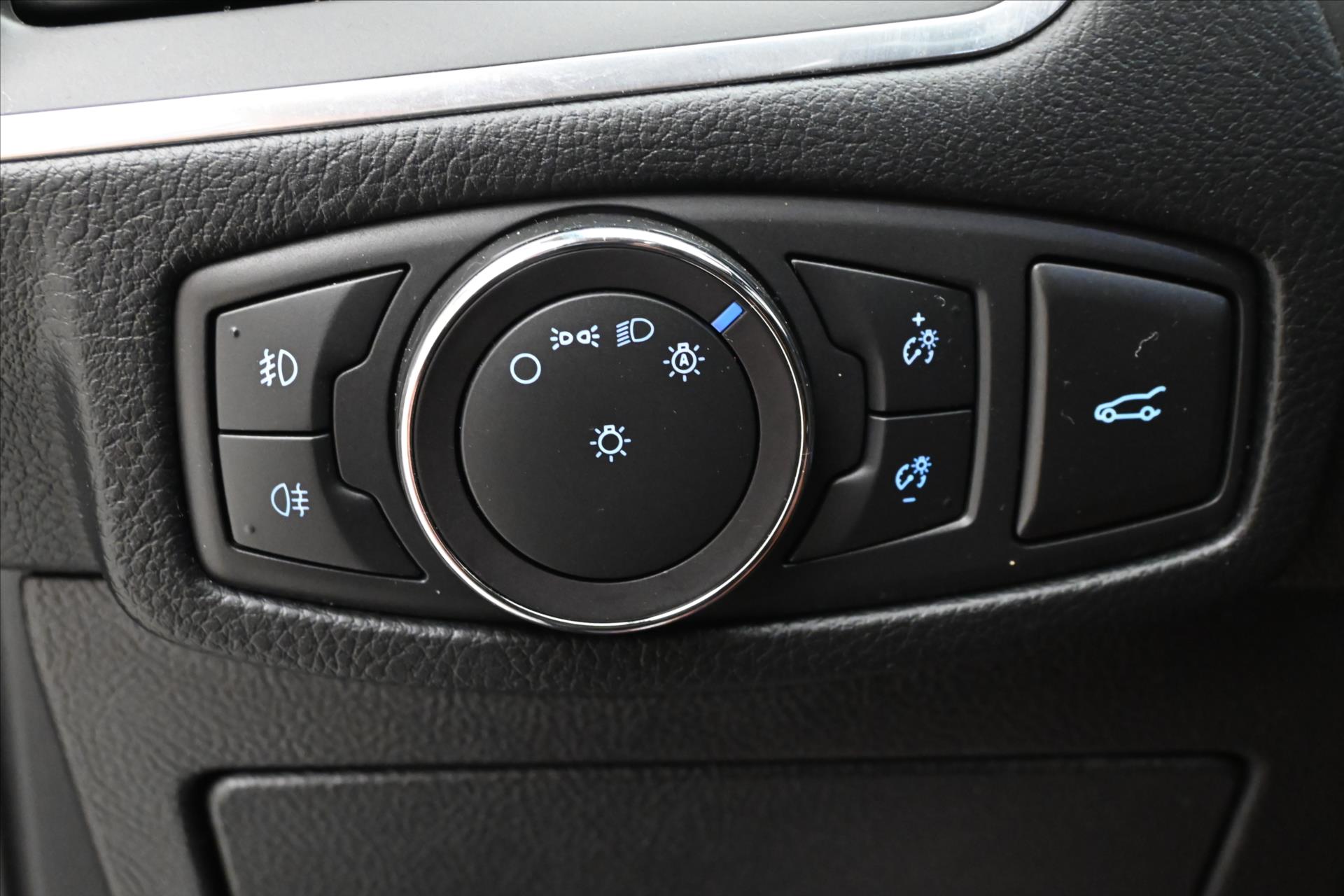 Hlavní fotografie vozu Ford S-MAX 2,0 TDCi 110kW AT8 Titanium Záruka až 5 let (25)