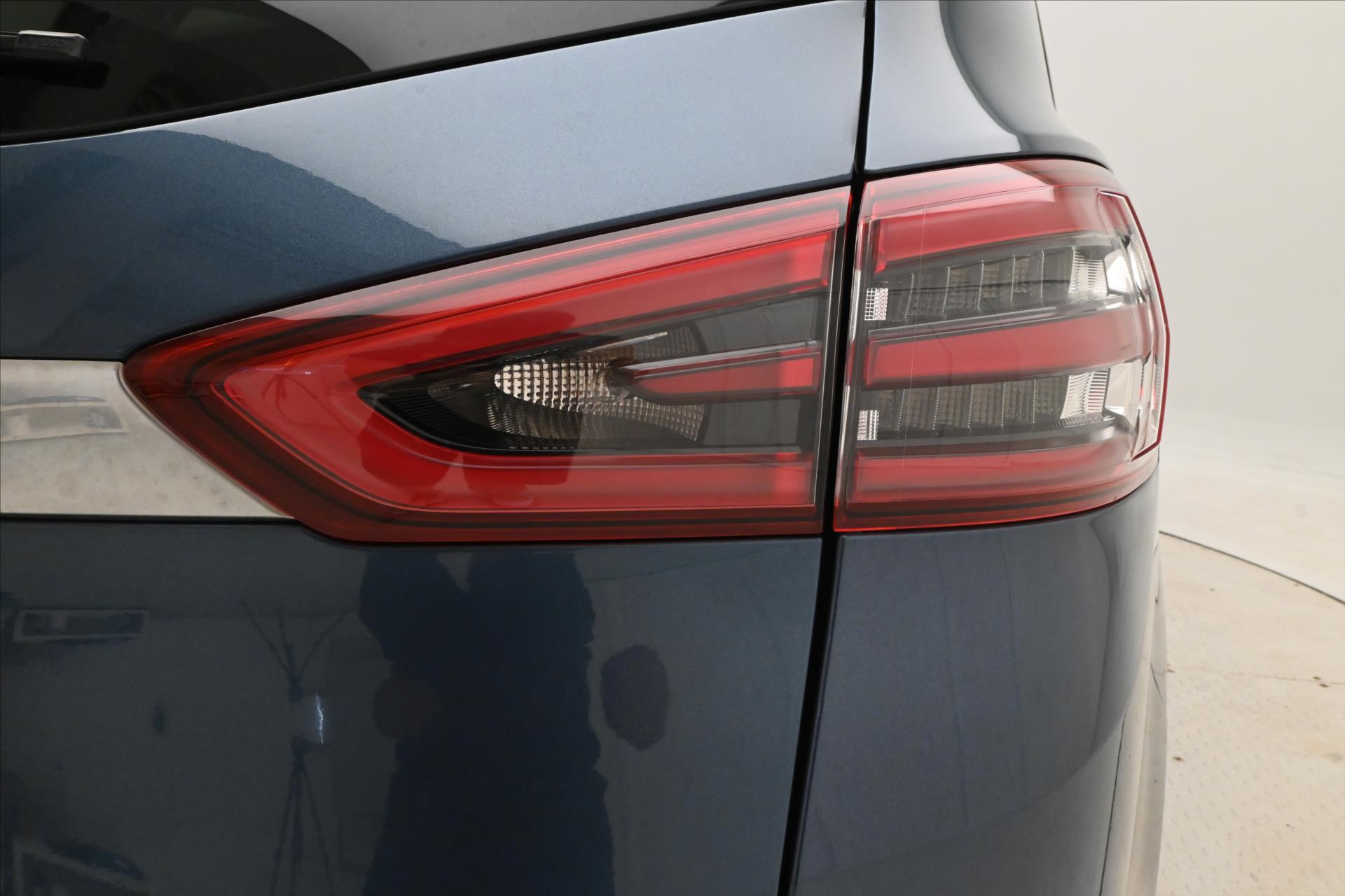 Hlavní fotografie vozu Ford S-MAX 2,0 TDCi 110kW AT8 Titanium Záruka až 5 let (30)