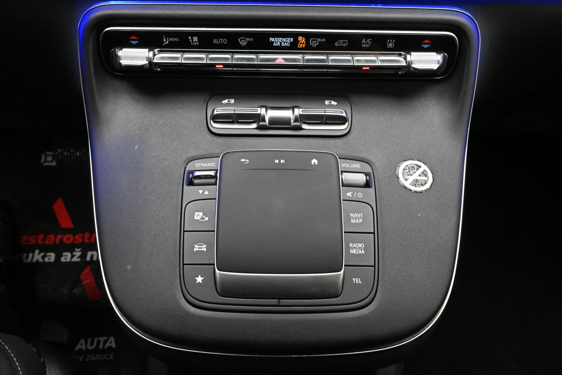 Hlavní fotografie vozu Mercedes-Benz Třídy V 2,0 300D 174kW XL Avantgarde 8míst Záruka až 5 (20)