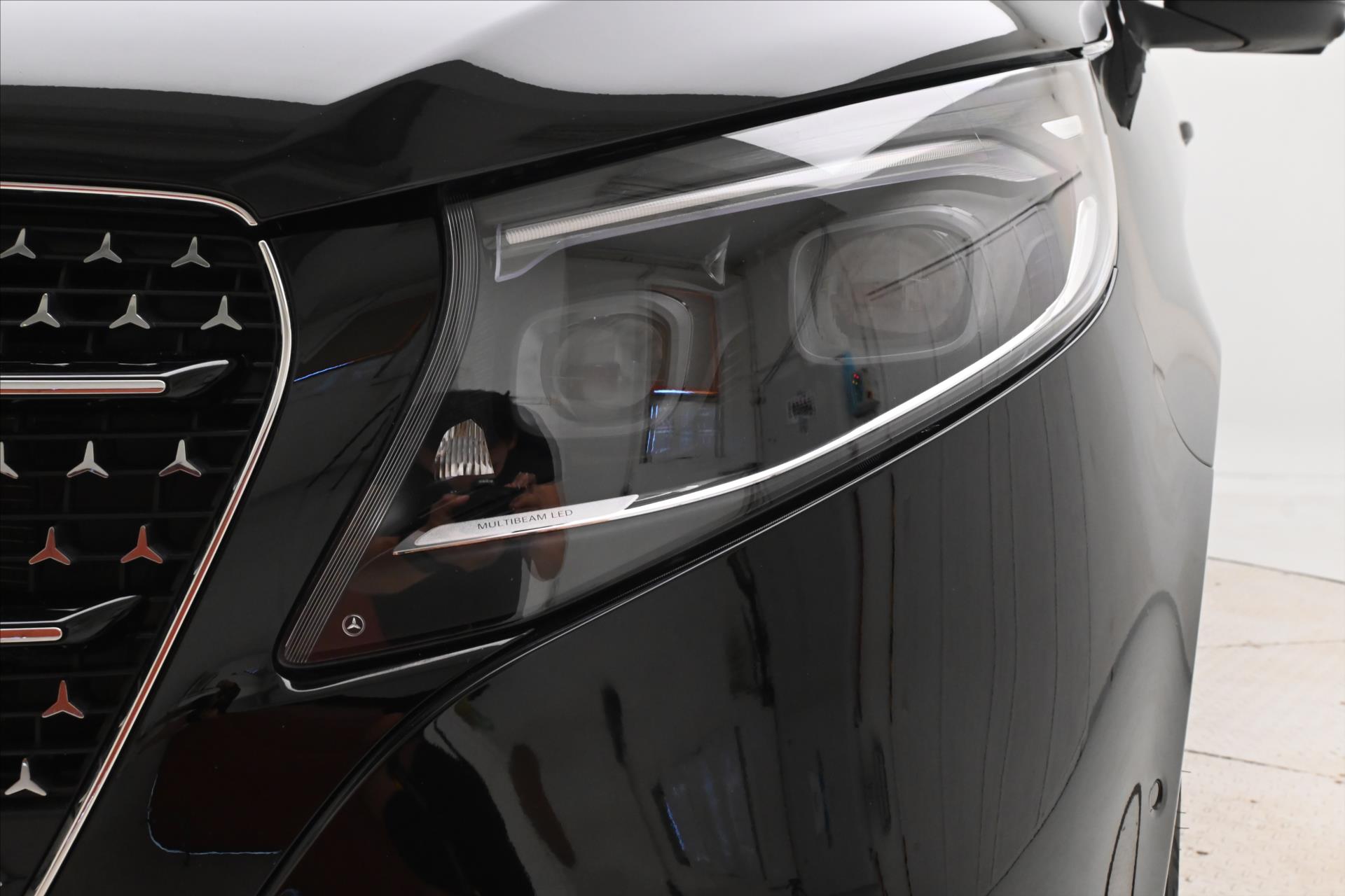 Hlavní fotografie vozu Mercedes-Benz Třídy V 2,0 300D 174kW XL Avantgarde 8míst Záruka až 5 (31)