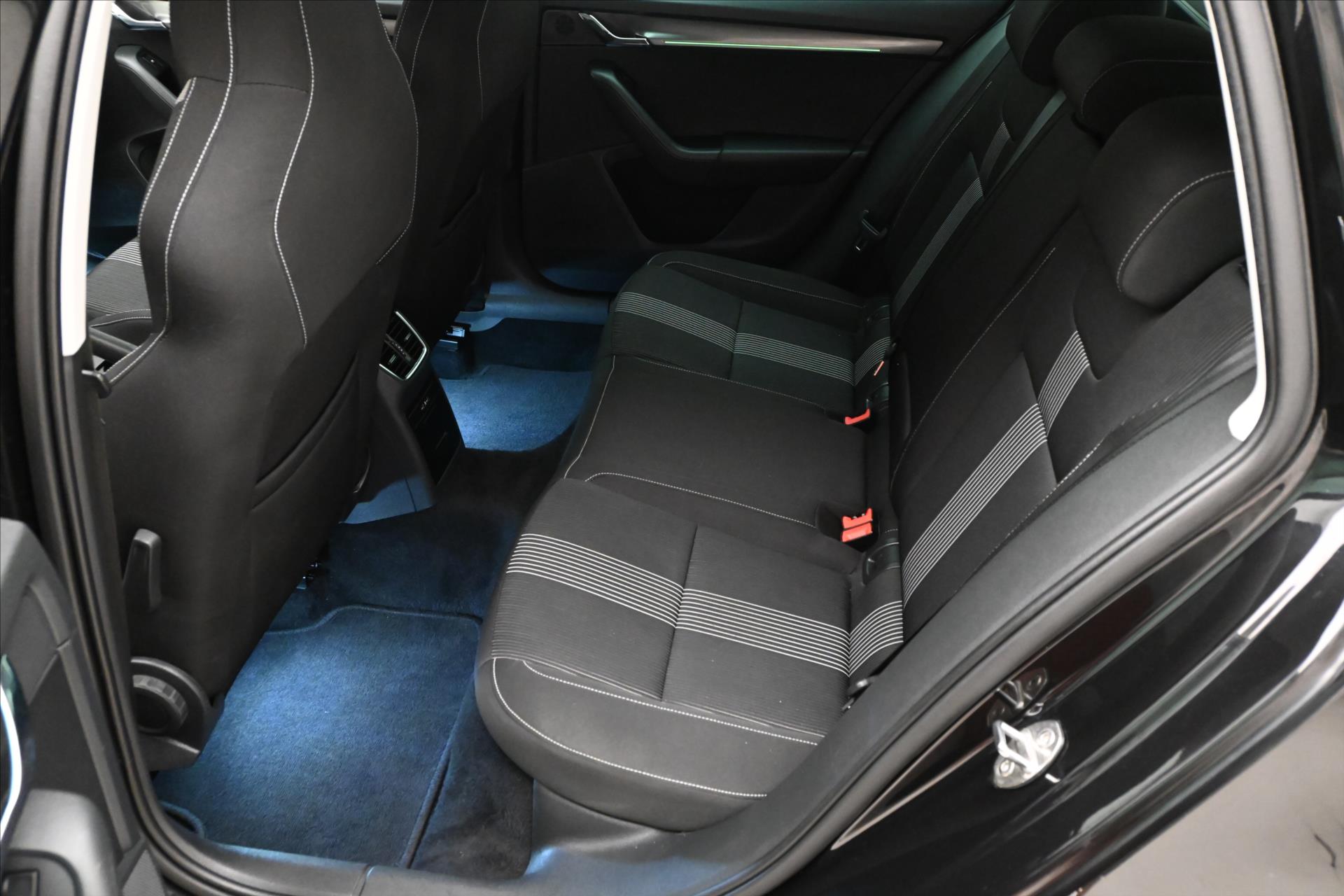 Hlavní fotografie vozu Škoda Octavia 2,0 TDI 110kW 4x4 Tažné Záruka až 5 let (15)
