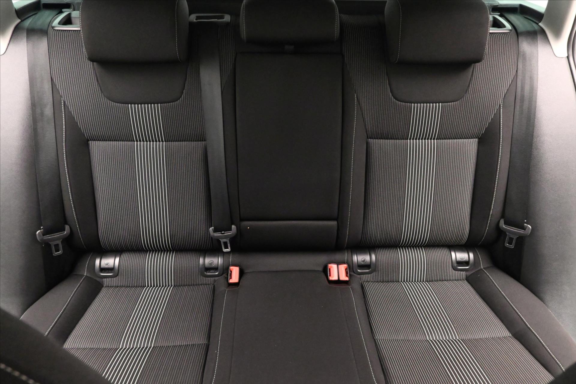 Hlavní fotografie vozu Škoda Octavia 2,0 TDI 110kW 4x4 Tažné Záruka až 5 let (28)