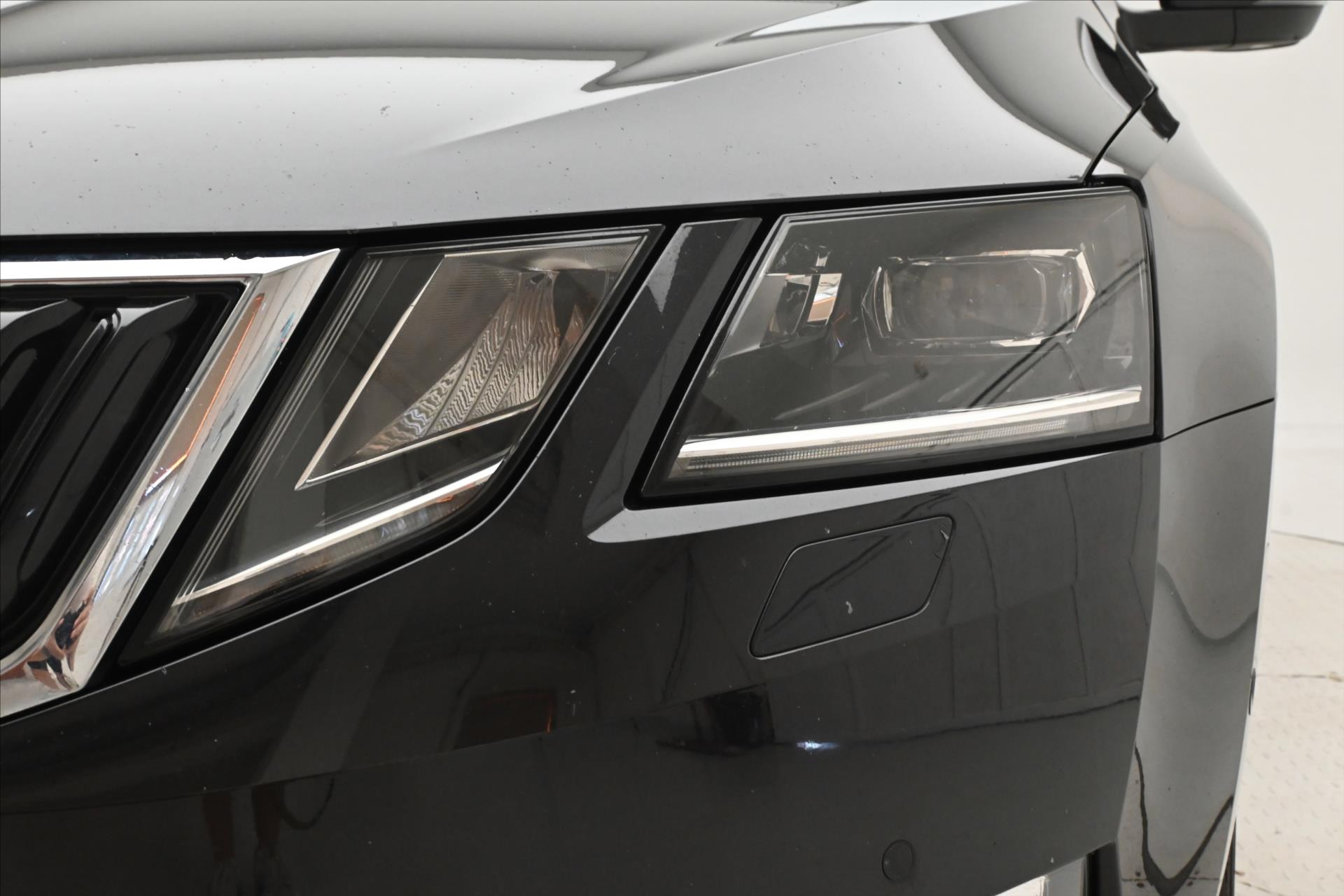 Hlavní fotografie vozu Škoda Octavia 2,0 TDI 110kW 4x4 Tažné Záruka až 5 let (29)