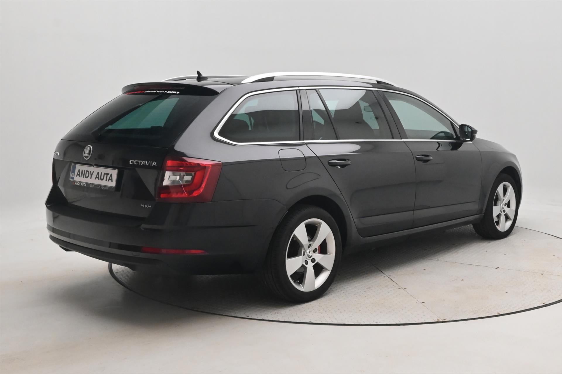 Hlavní fotografie vozu Škoda Octavia 2,0 TDI 110kW 4x4 Tažné Záruka až 5 let (6)