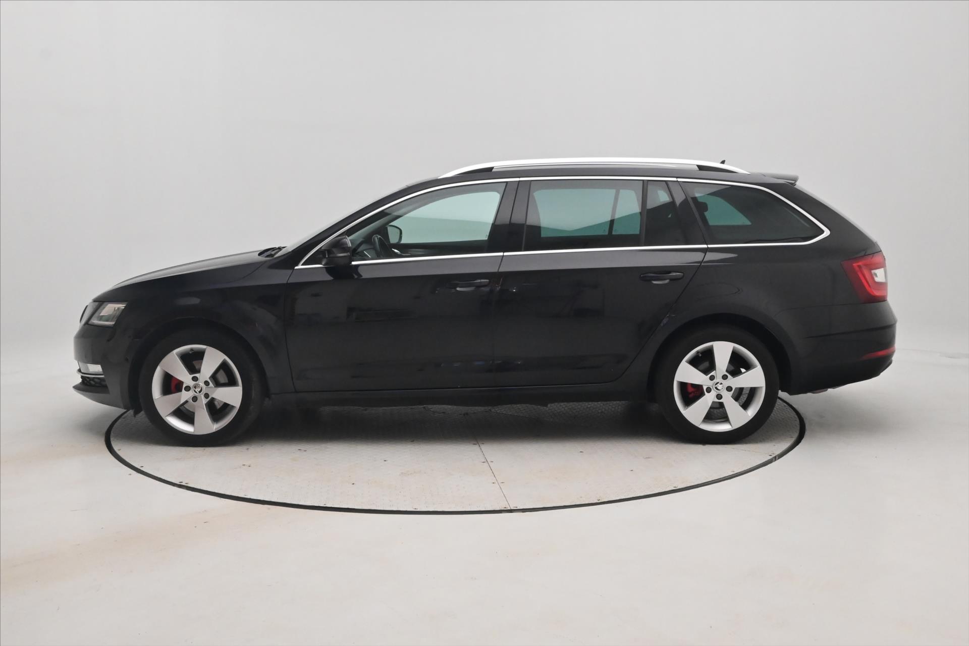 Hlavní fotografie vozu Škoda Octavia 2,0 TDI 110kW 4x4 Tažné Záruka až 5 let (9)