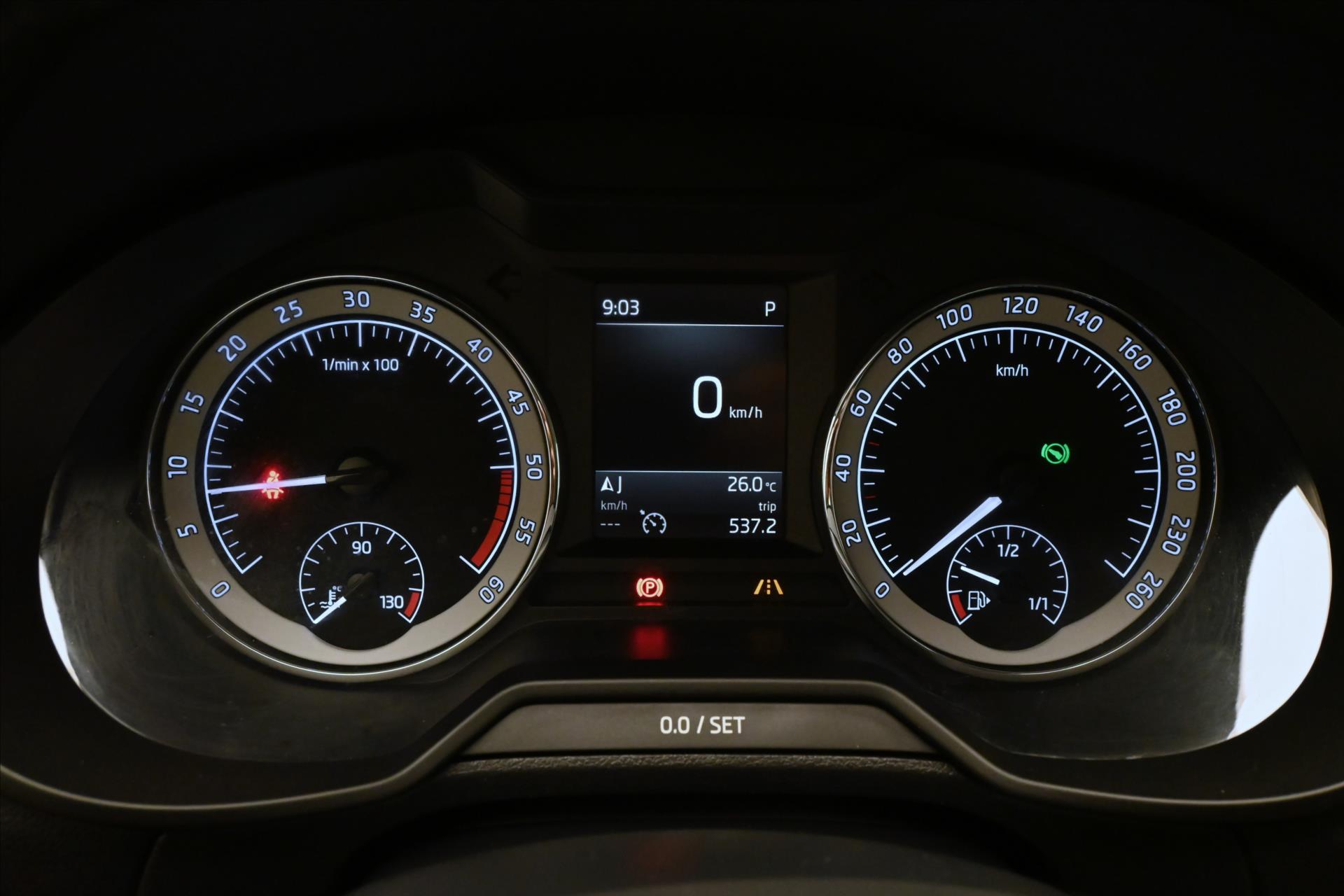 Hlavní fotografie vozu Škoda Octavia 2,0 TDI 110 kW DSG Clever Záruka až 5 let (16)