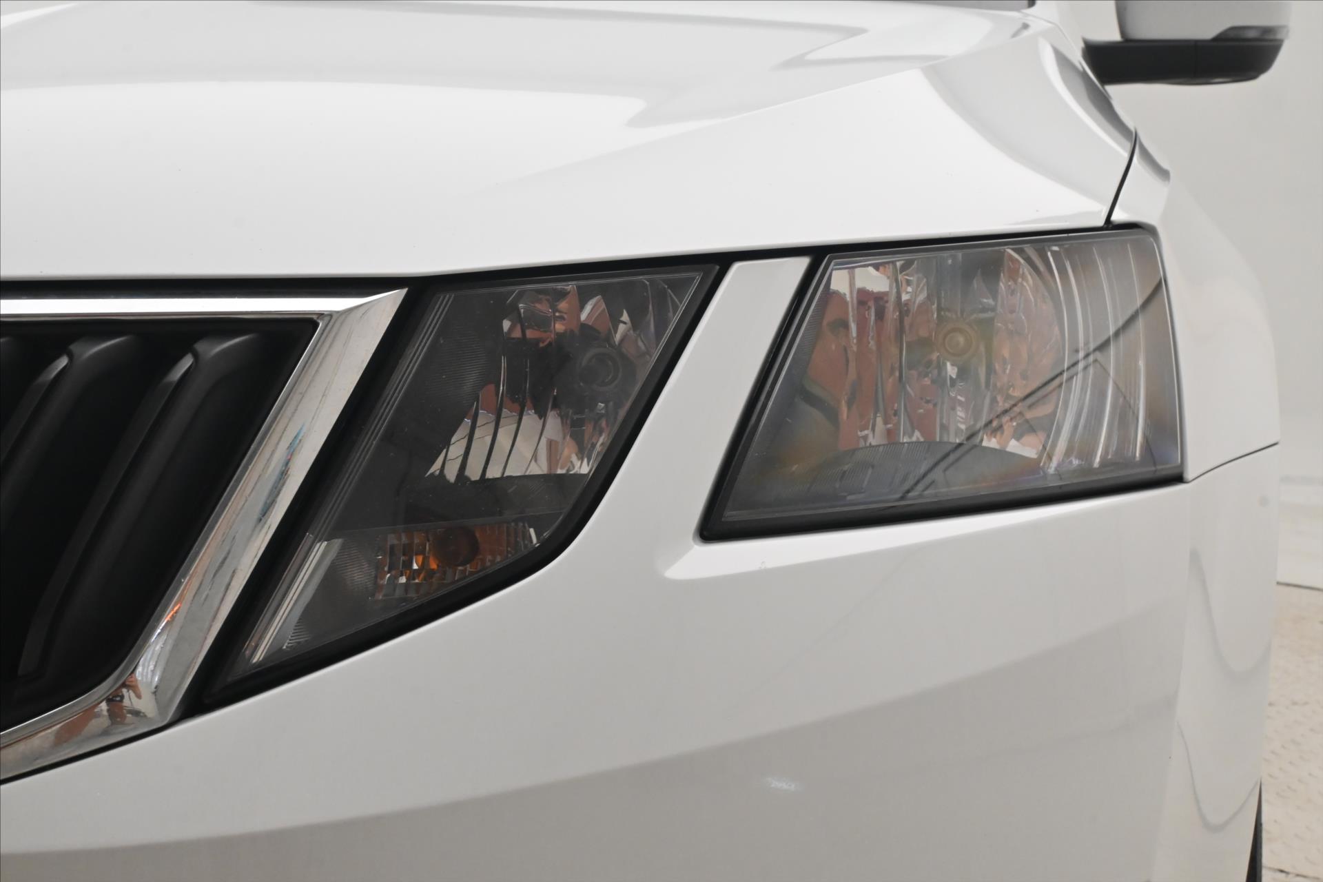 Hlavní fotografie vozu Škoda Octavia 2,0 TDI 110 kW DSG Clever Záruka až 5 let (28)